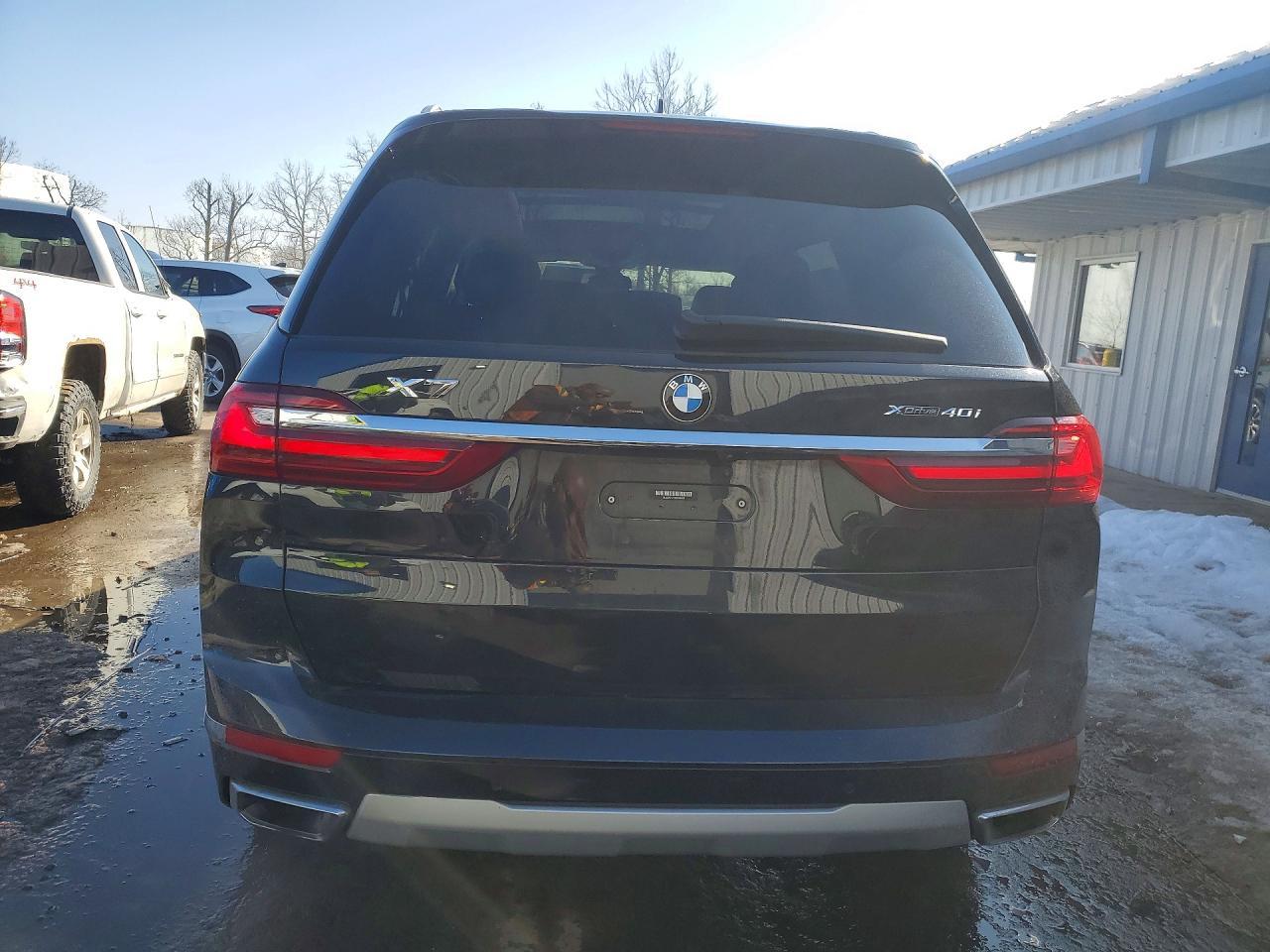 2021 BMW X7 xDrive40I - Фото 6