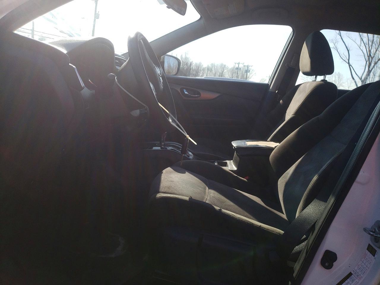 2015 Nissan Rogue S - Image 7