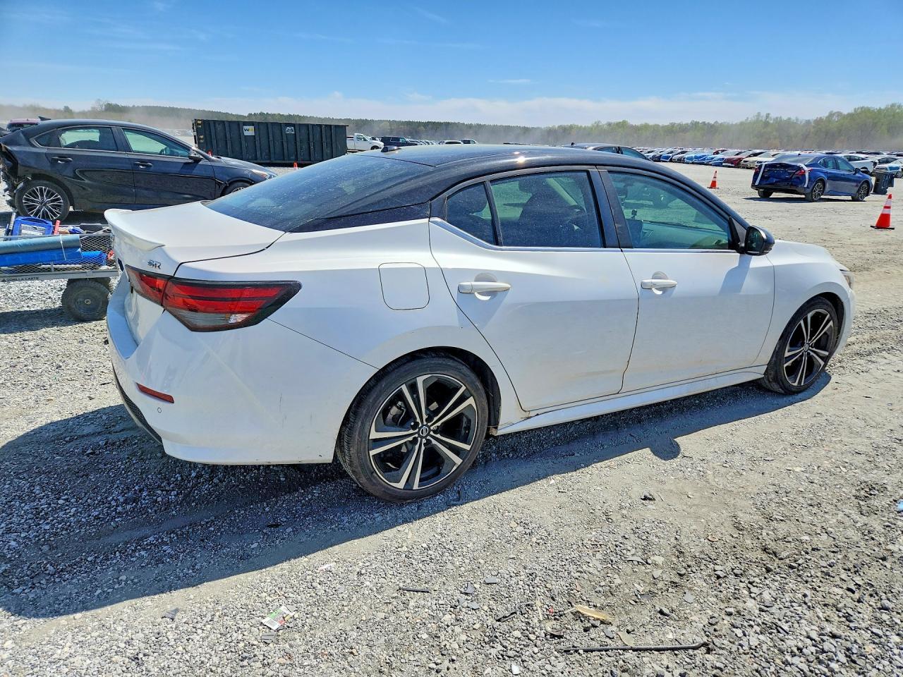 2020 Nissan Sentra Sr - Image 3