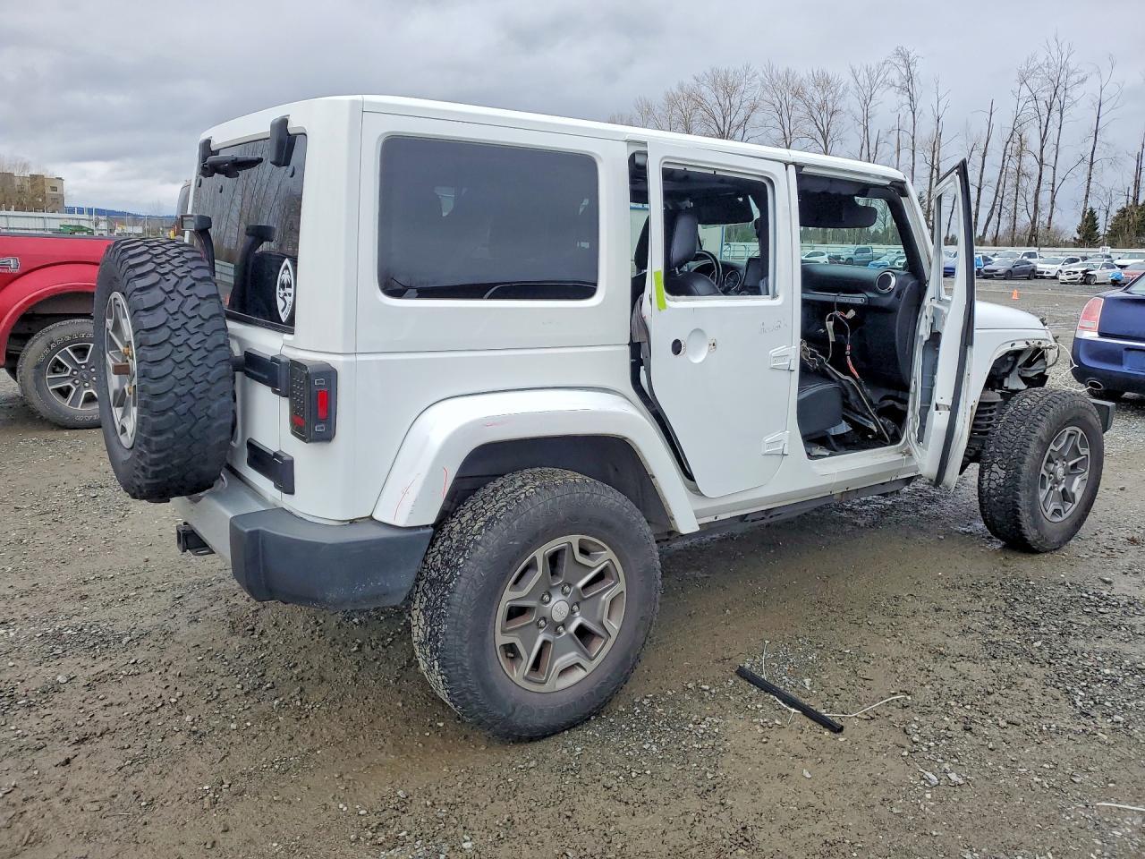 2013 Jeep Wrangler Unlimited Sahara - Фото 3