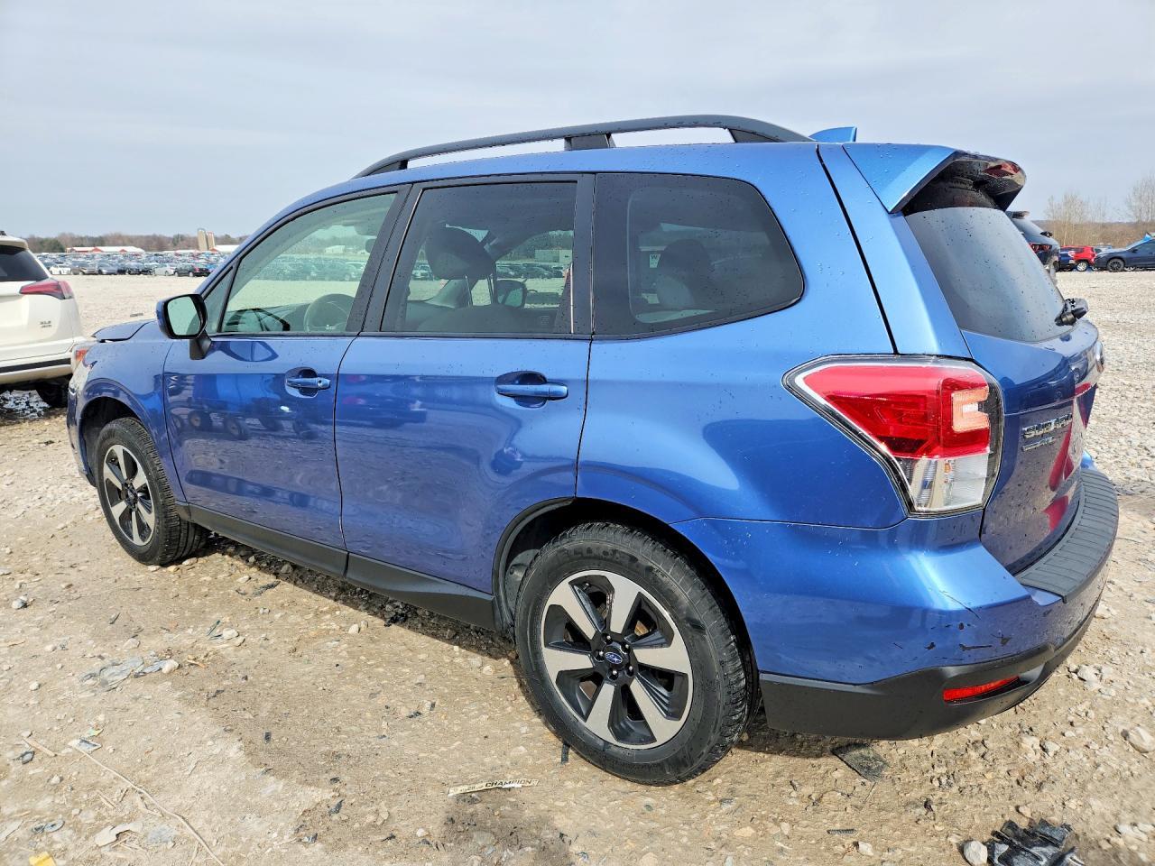 2018 Subaru Forester 2.5I Premium - Фото 2