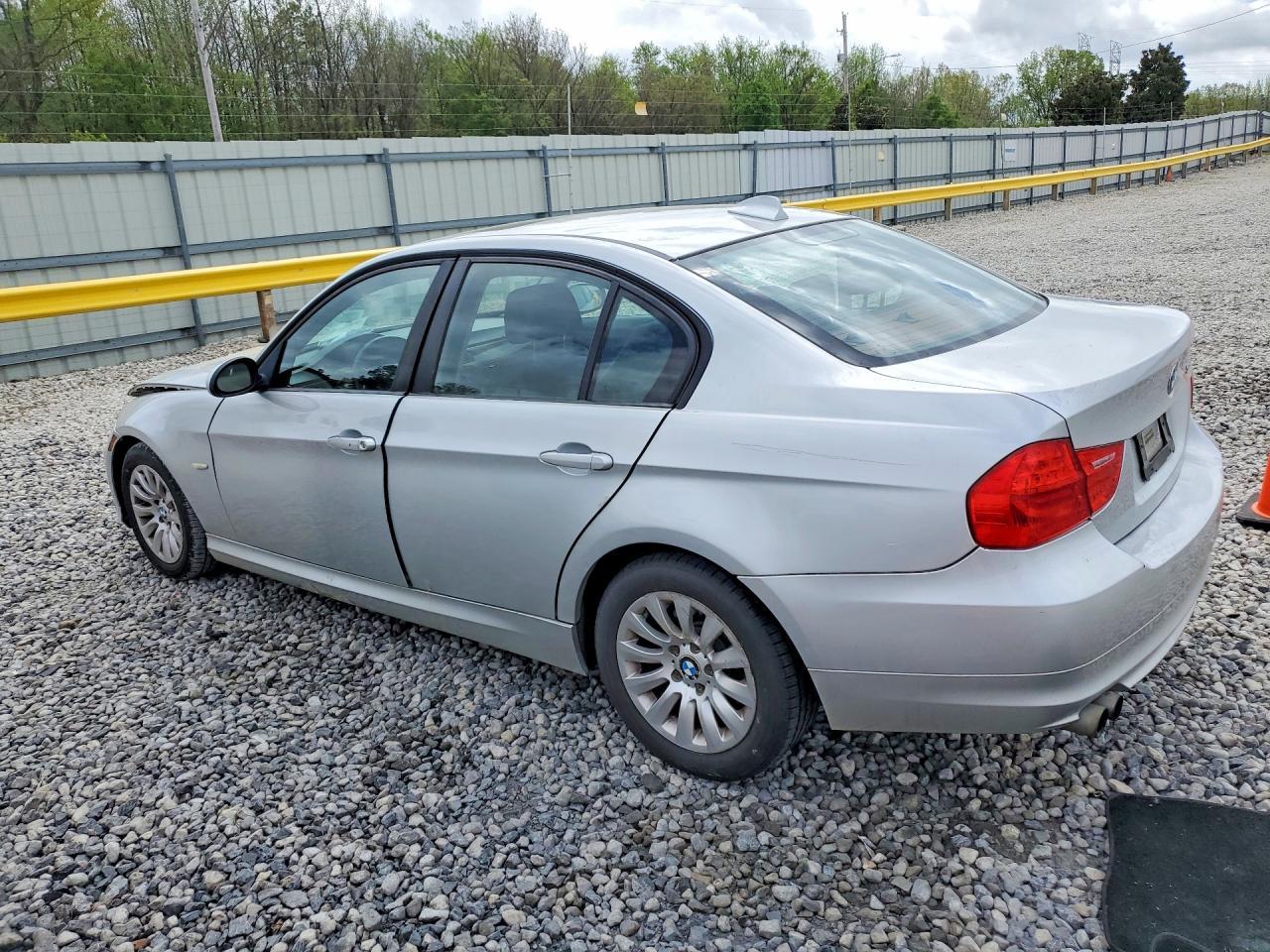 2009 BMW 328 I - Фото 2