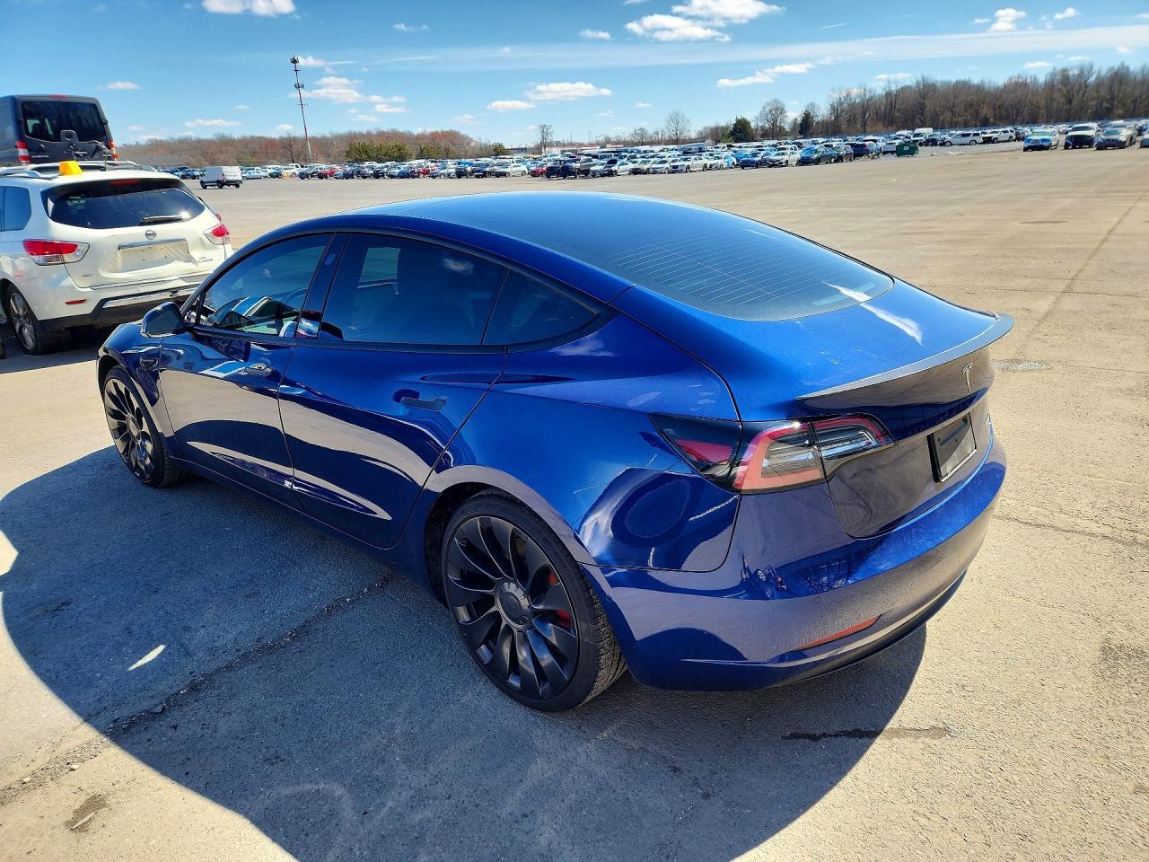 2022 Tesla Model 3 - Image 2