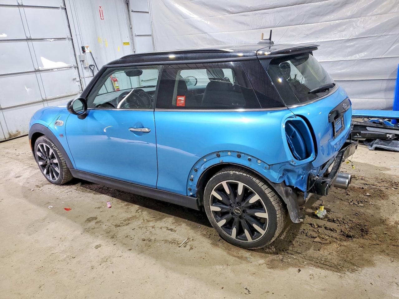 2019 Mini Cooper S - Фото 2