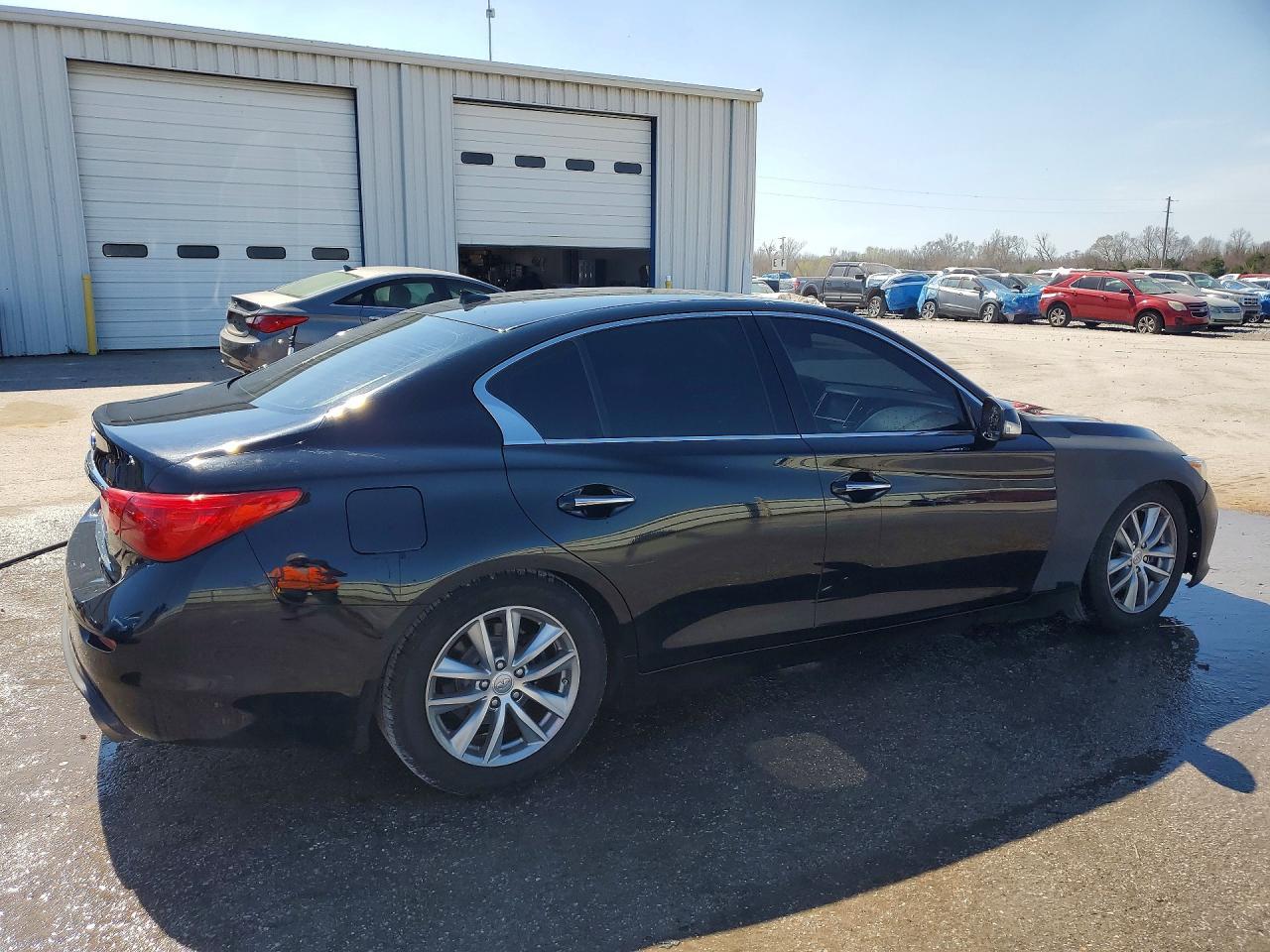 2015 Infiniti Q50 Base - Image 3
