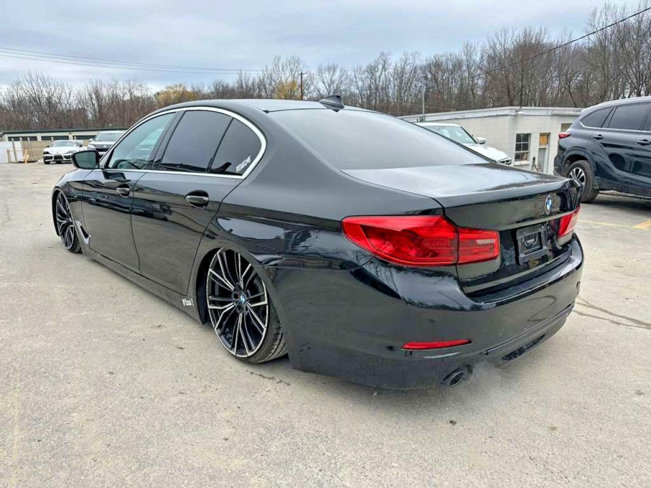2020 BMW 530 Xi - Фото 2