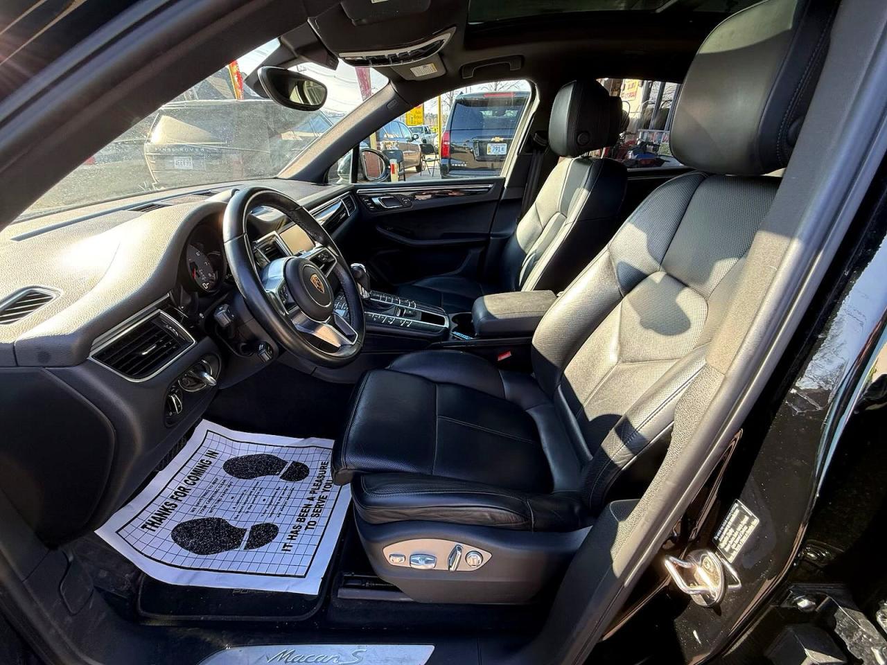 2015 Porsche Macan S - Image 6
