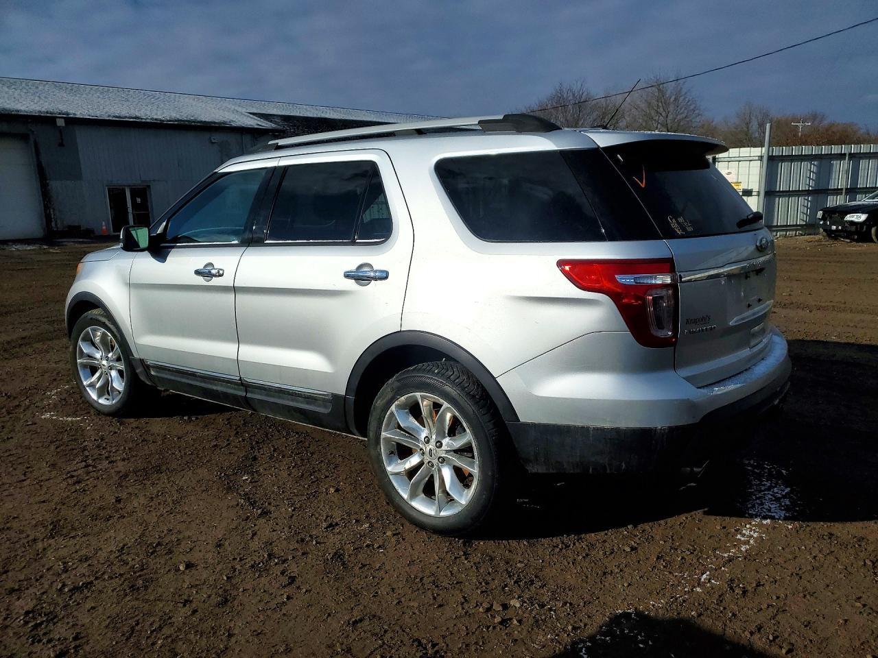 2015 Ford Explorer Limited - Фото 2