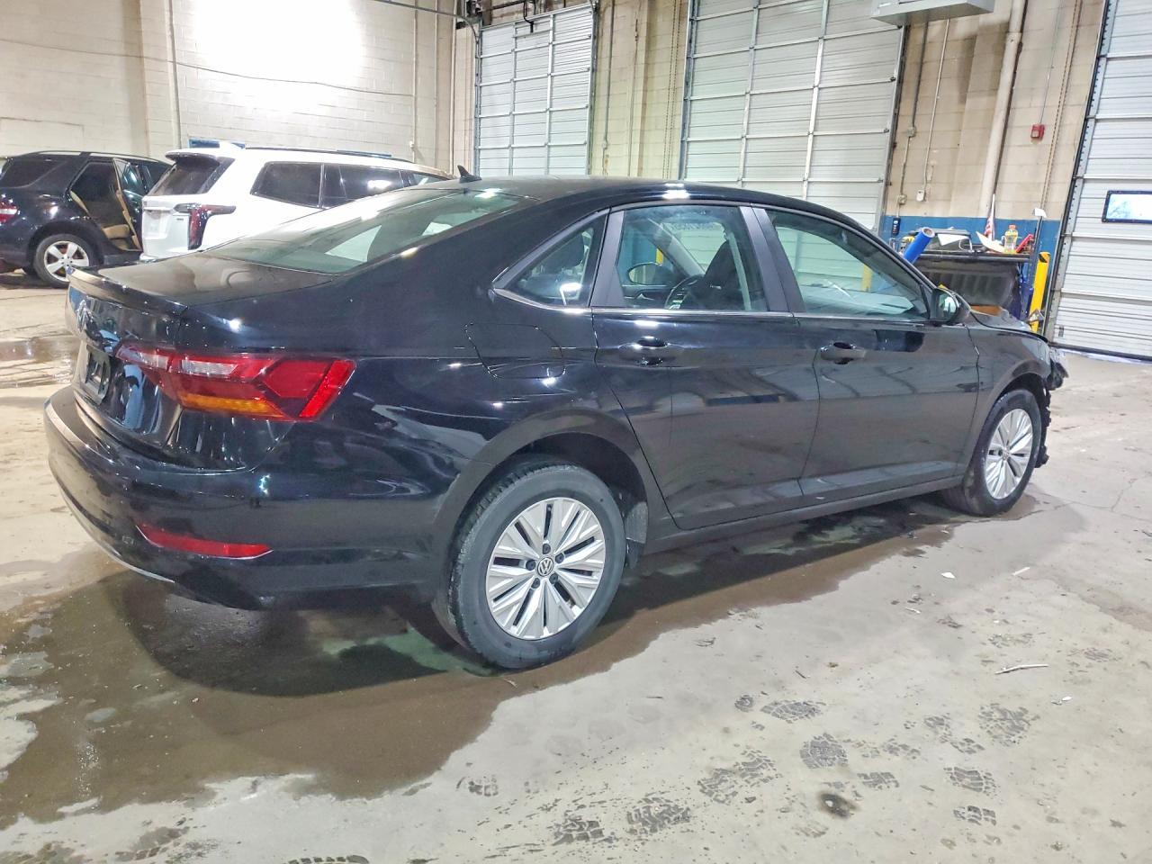 2019 Volkswagen Jetta S - Фото 3