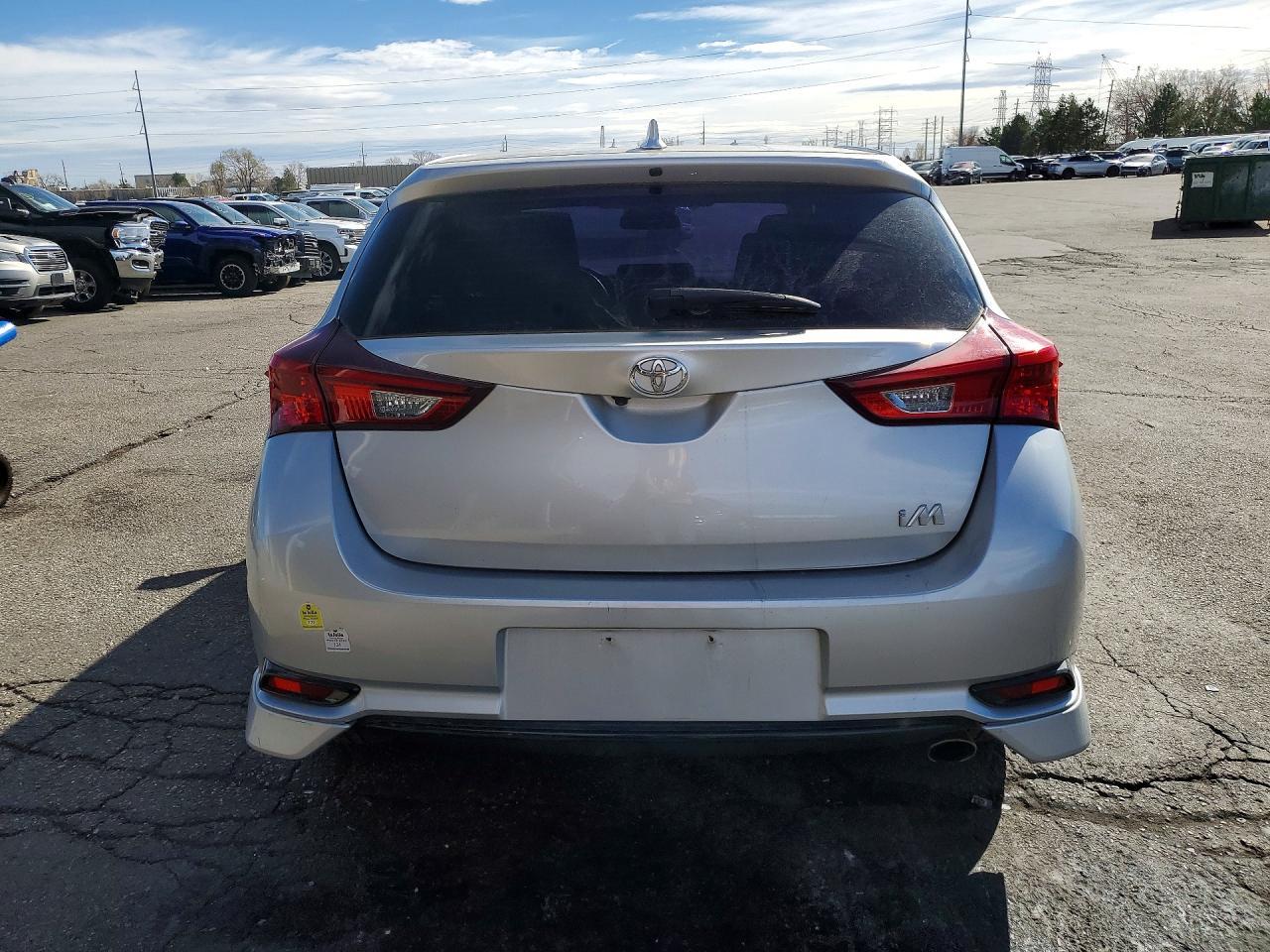 2017 Toyota Corolla Im Base - Фото 6