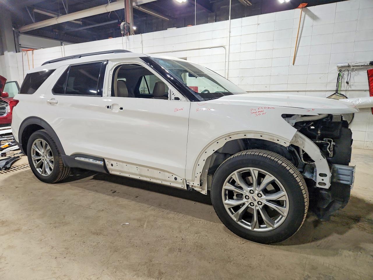 2020 Ford Explorer Xlt - Image 4