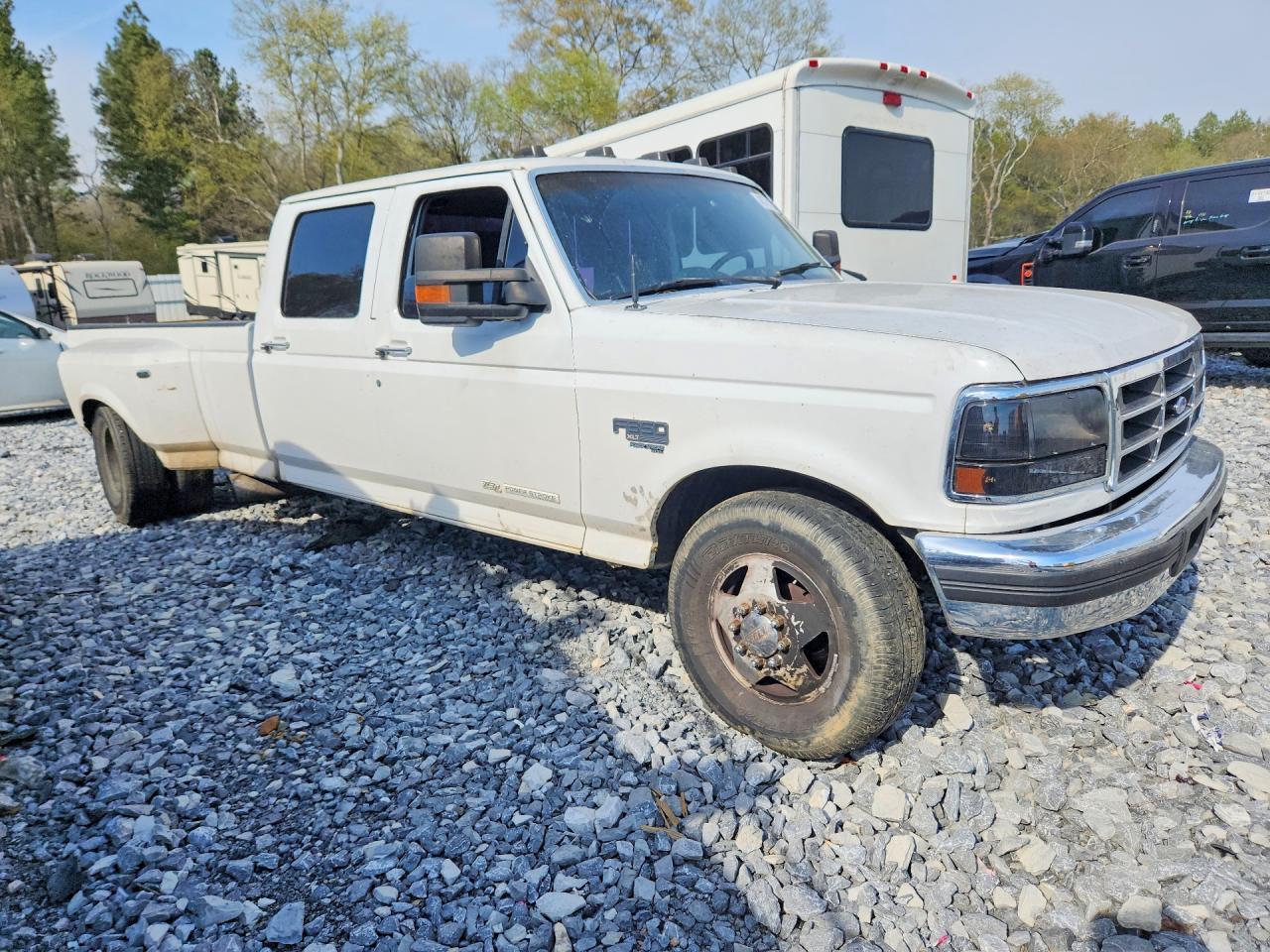 1997 Ford F350 - Image 4