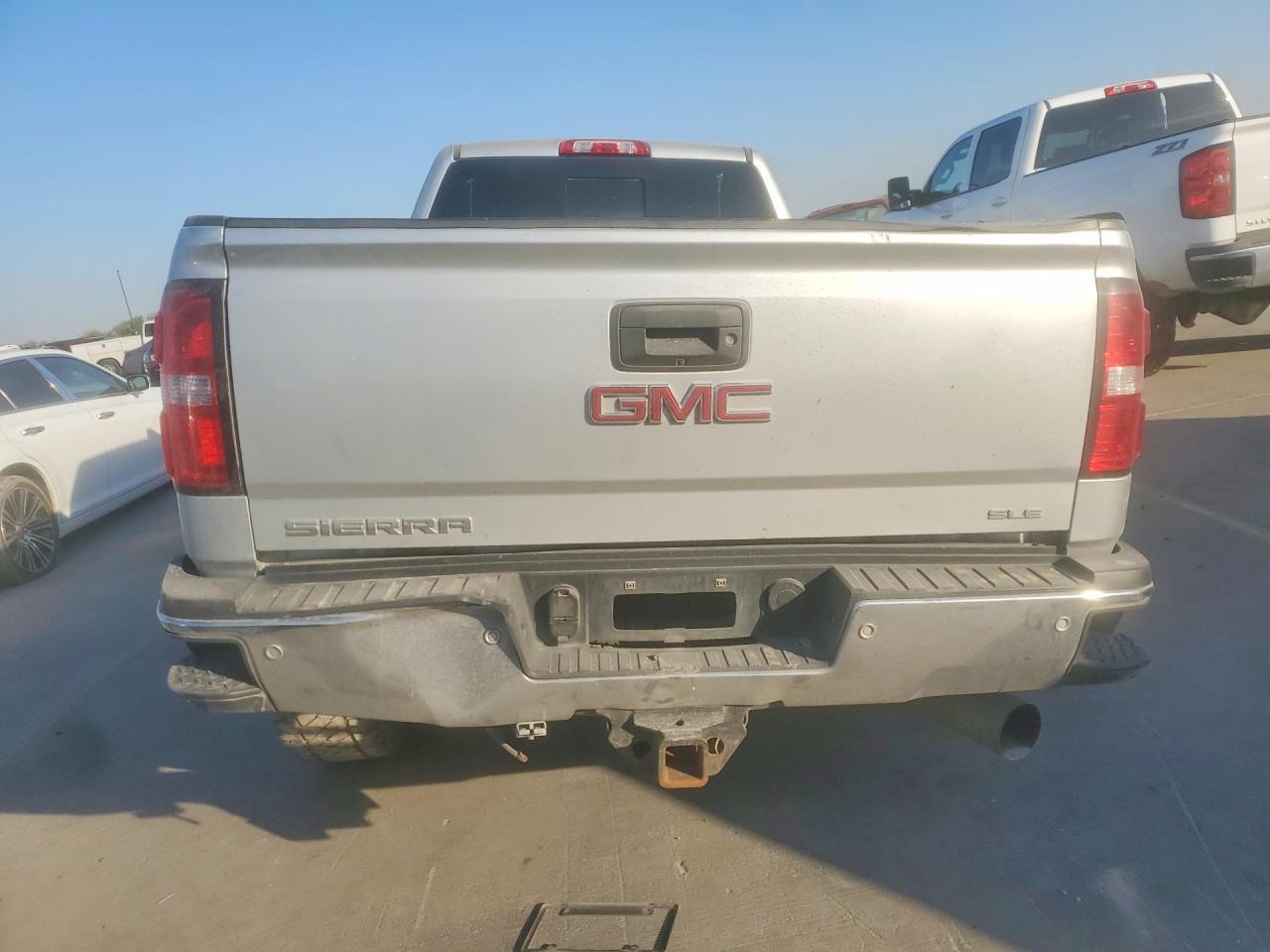 2017 GMC Sierra K2500 Sle - Фото 6
