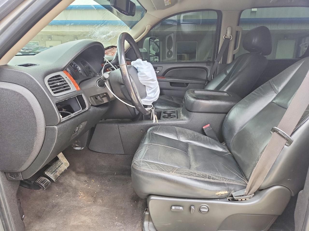 2011 GMC All Other - Фото 7