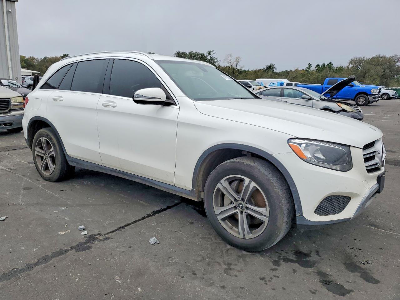 2019 Mercedes-Benz Glc 300 - Image 4
