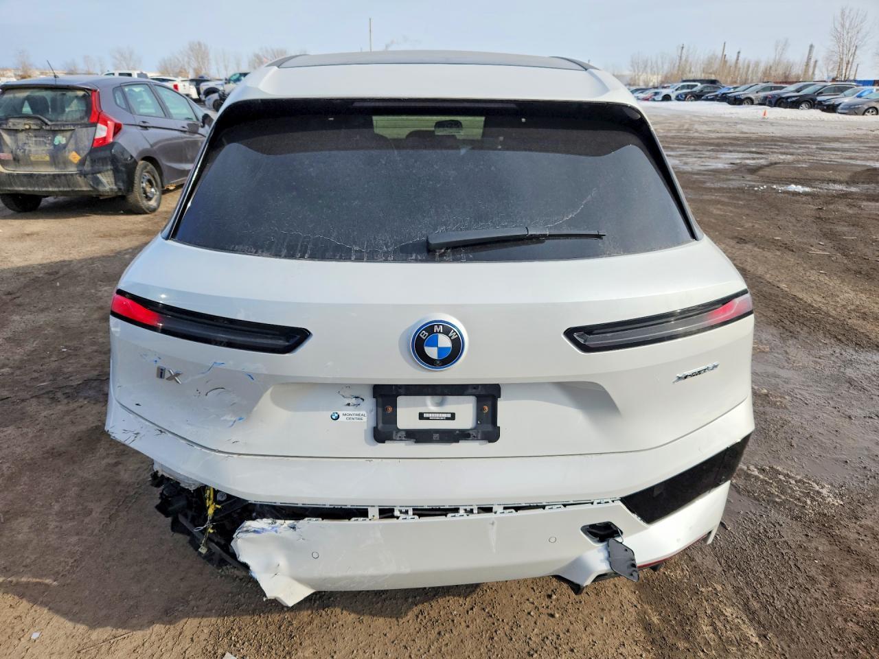 2022 BMW Ix xDrive50 - Фото 6