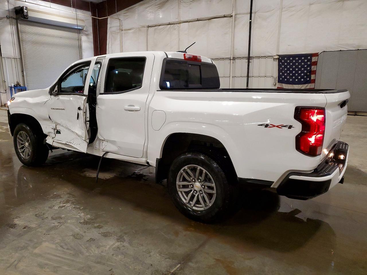 2025 Chevrolet Colorado Lt - Фото 2