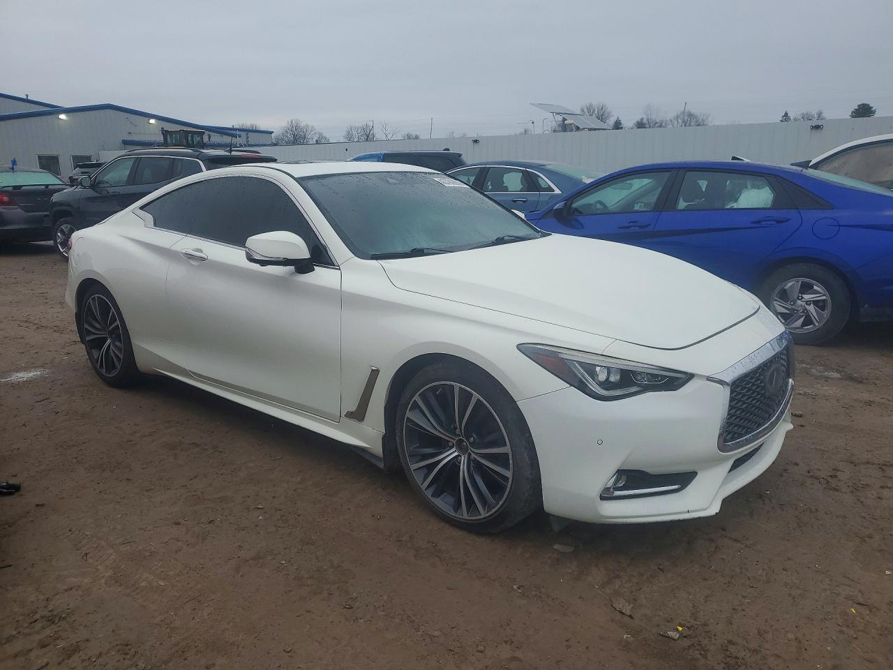 2017 Infiniti Q60 3.0T Premium - Фото 4