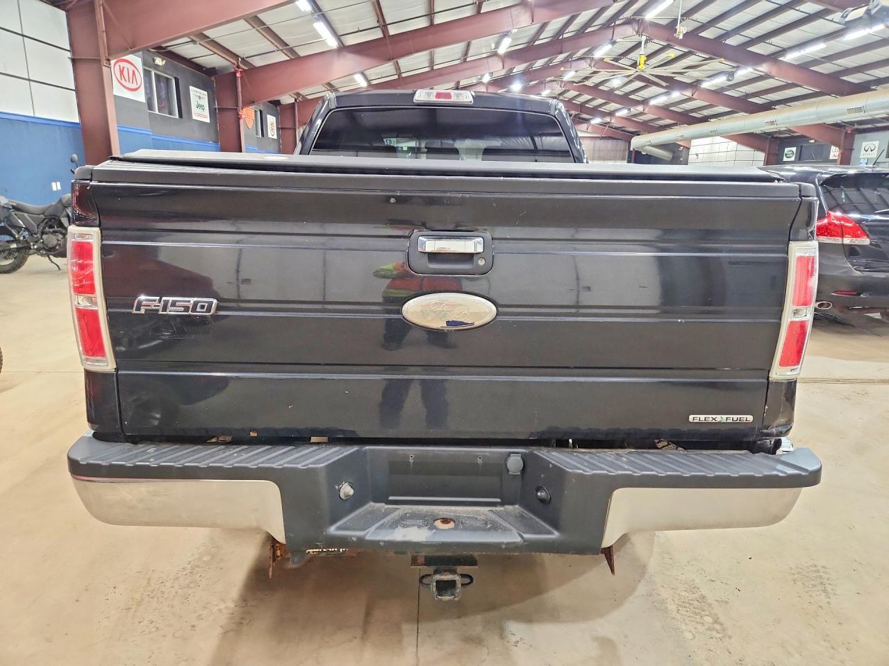 2013 Ford F150 Super Cab - Фото 6