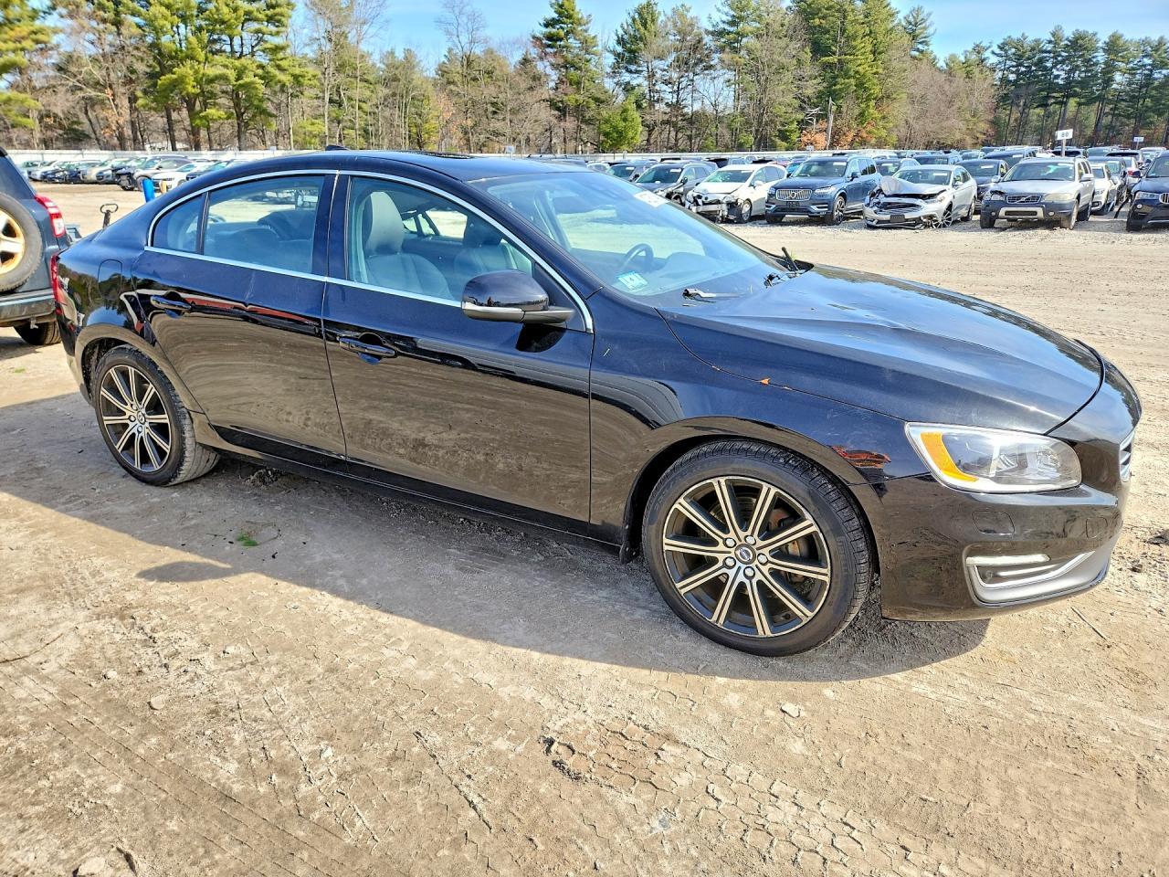 2018 Volvo S60 Platinum - Фото 4