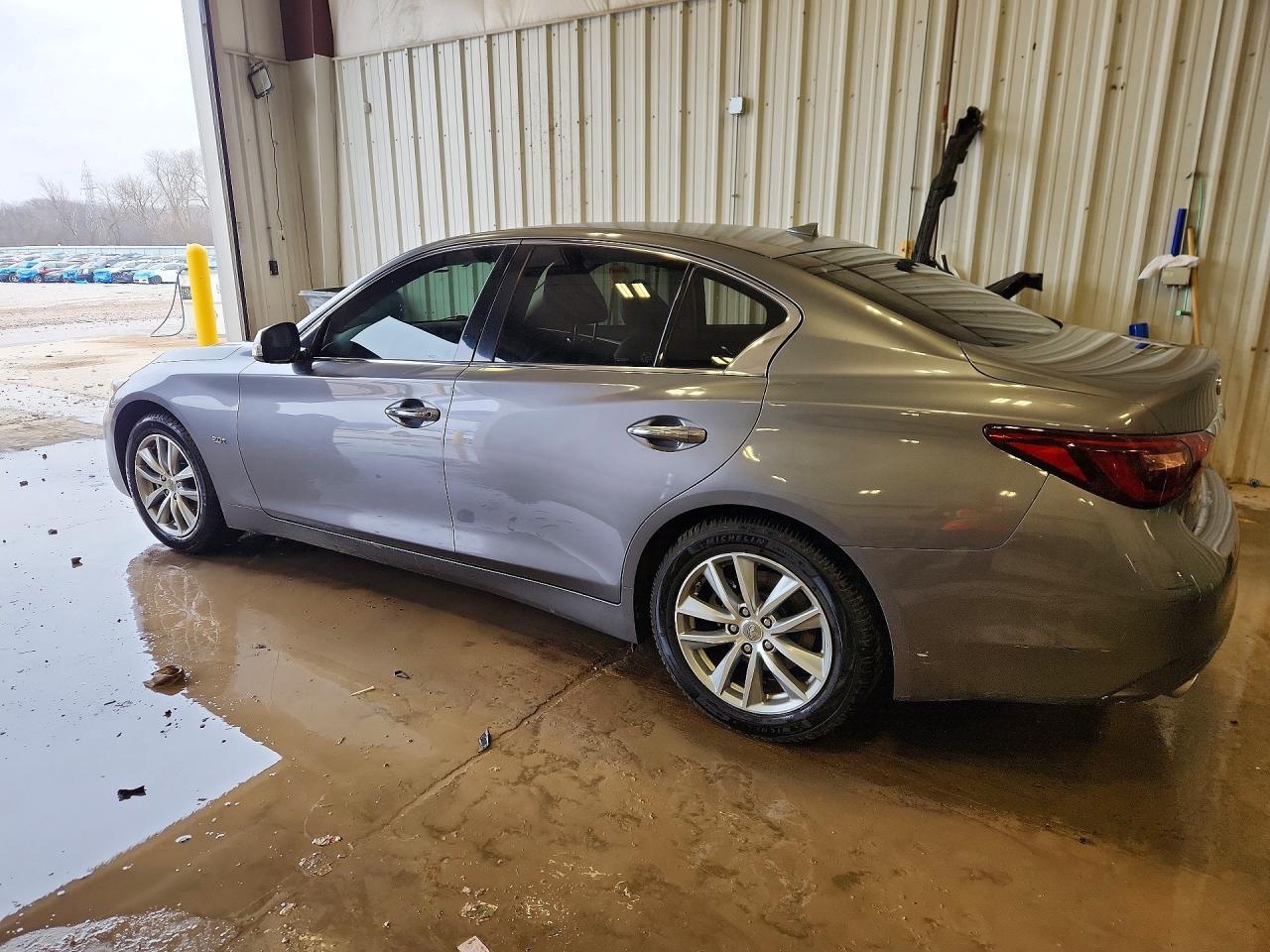 2018 Infiniti Q50 2.0T Pure - Фото 2