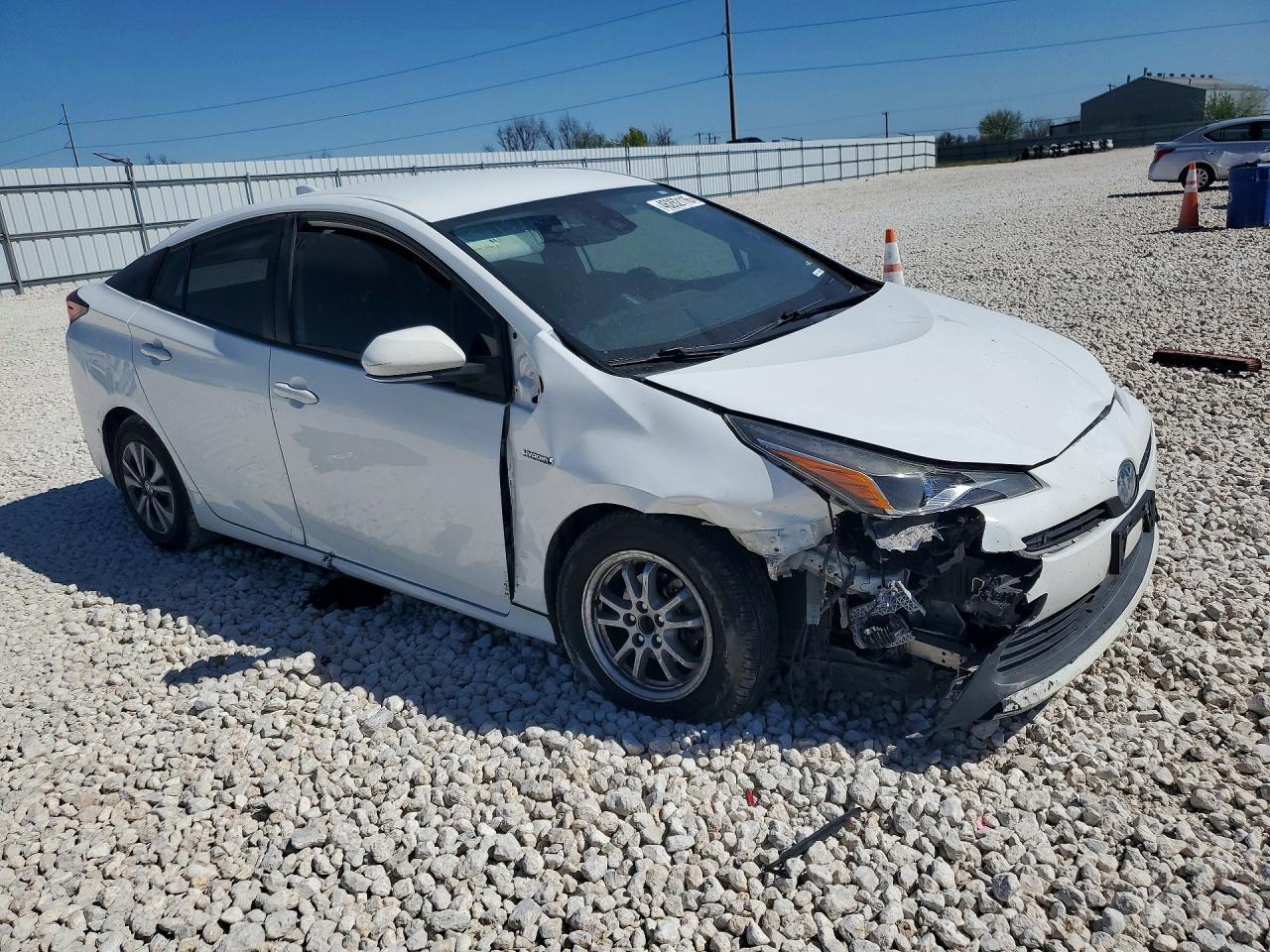 2021 Toyota Prius Le - Фото 4