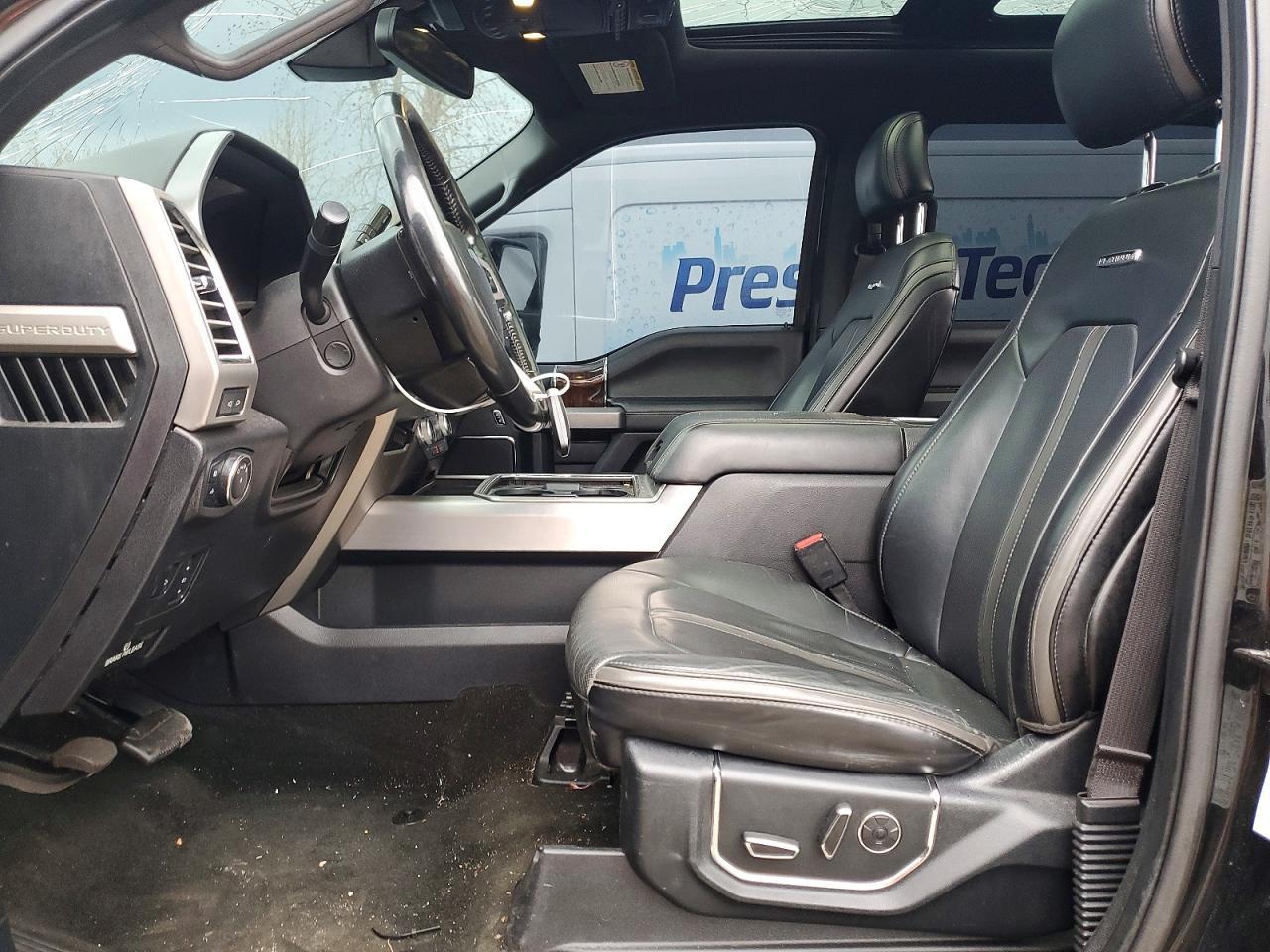 2017 Ford F450 Super Duty - Фото 7