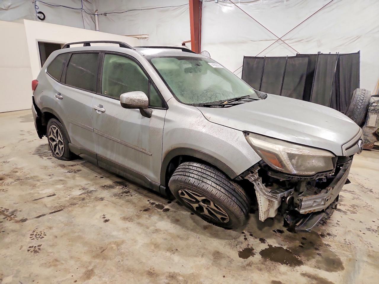 2019 Subaru Forester Premium - Фото 4