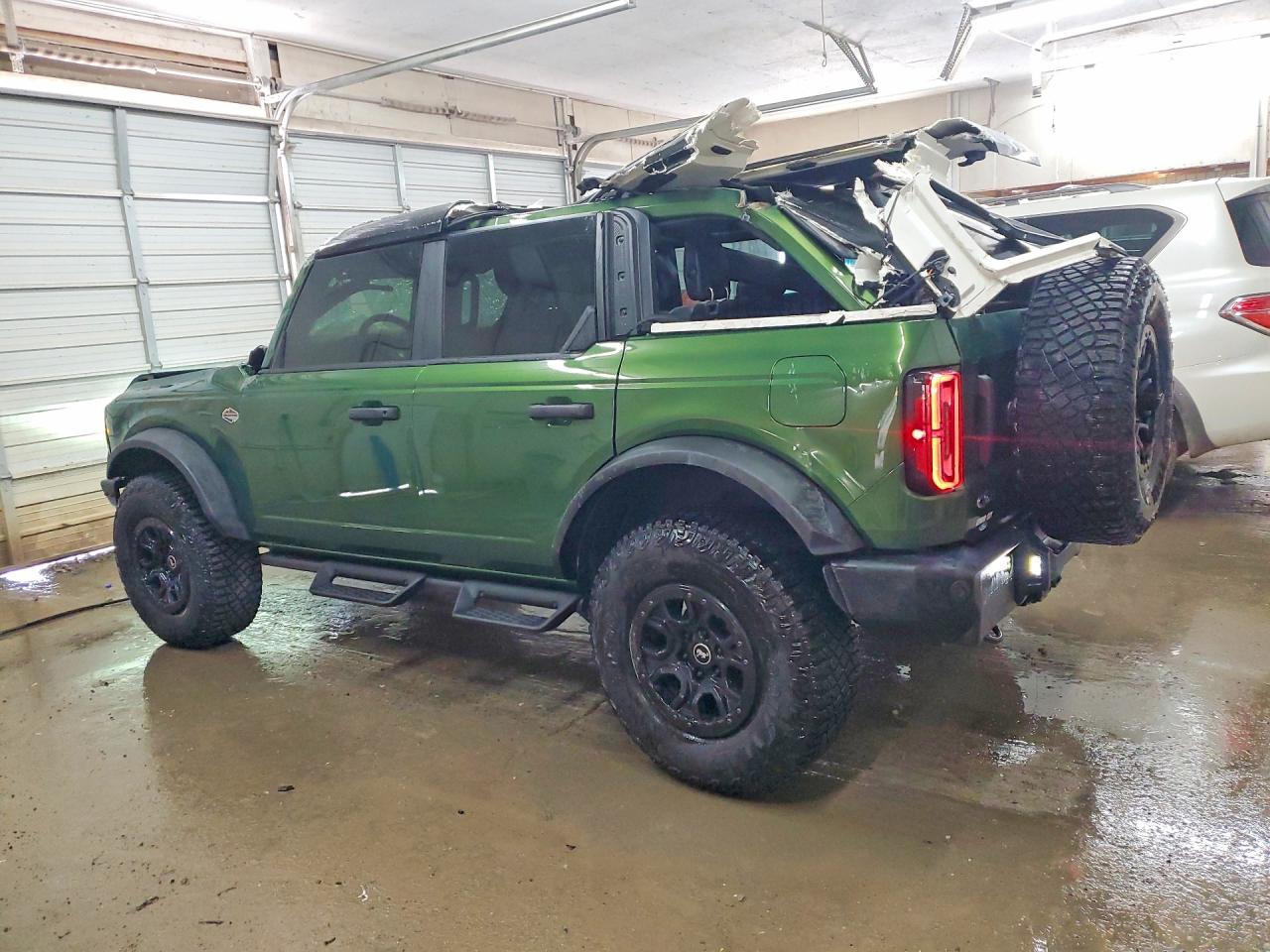 2024 Ford Bronco Wildtrak - Фото 2