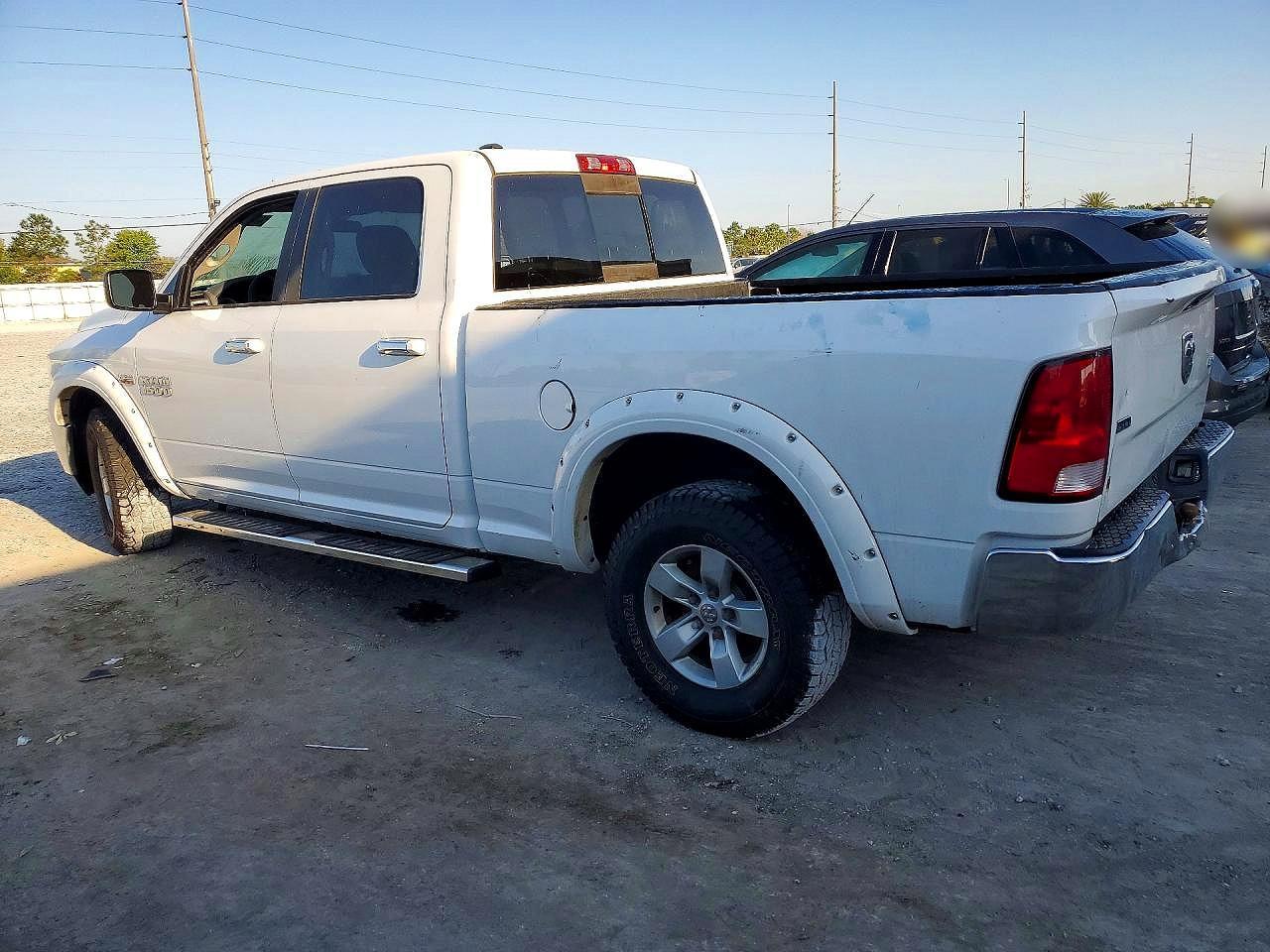 2017 Ram 1500 Slt - Image 2