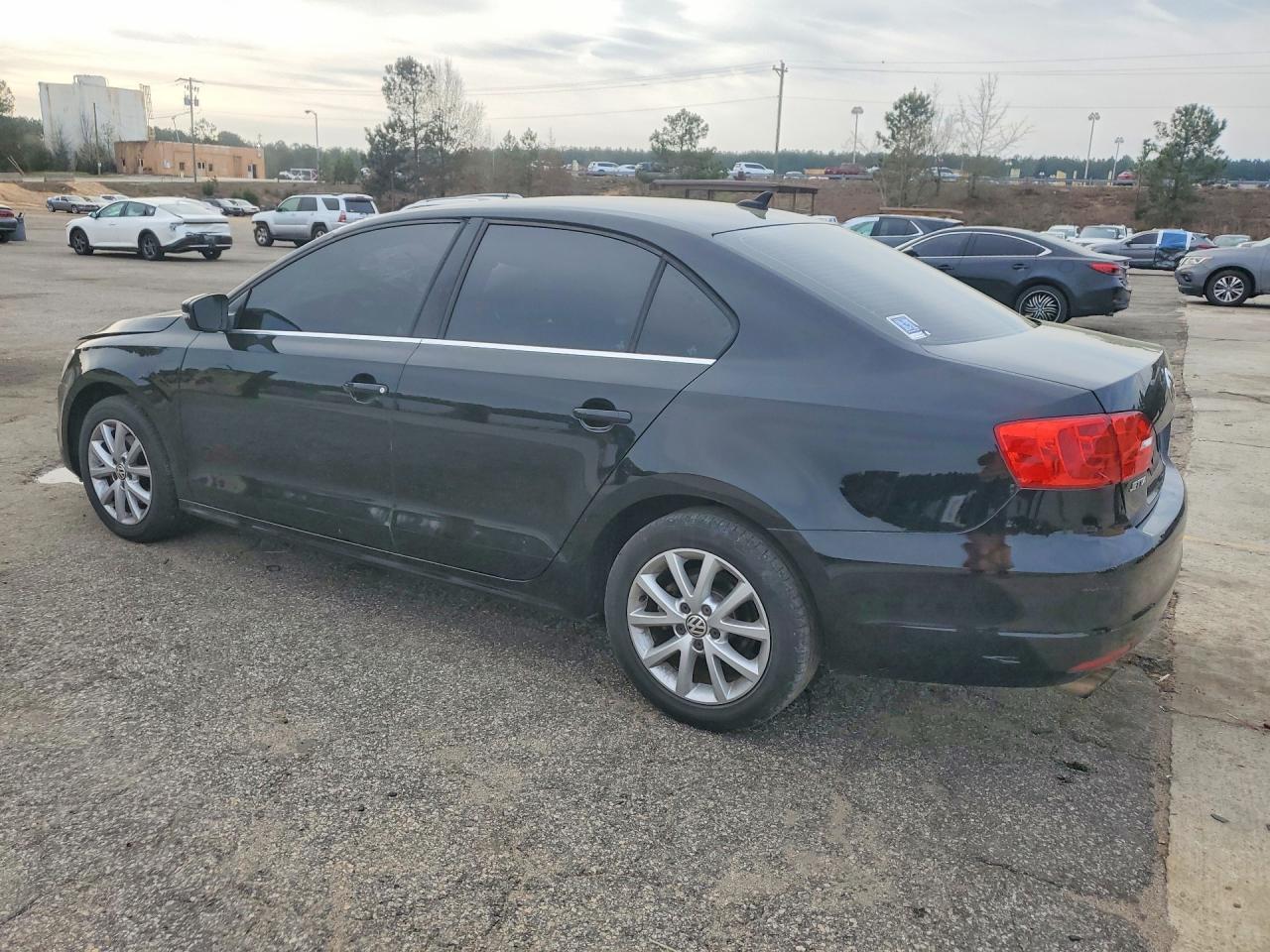 2013 Volkswagen Jetta Se - Фото 2