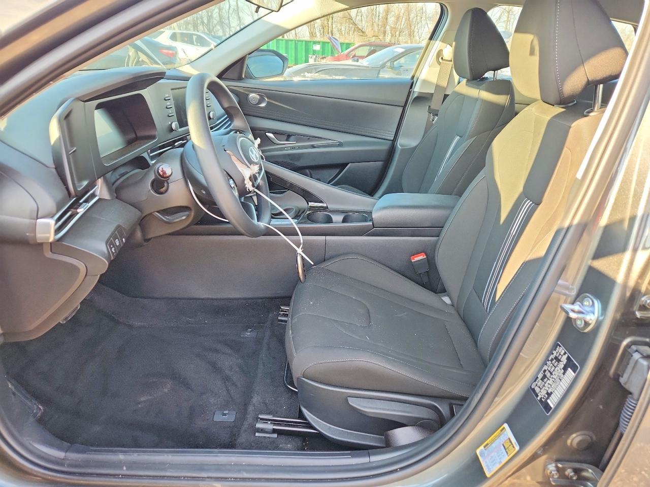 2025 Hyundai Elantra Hybrid Blue - Фото 7