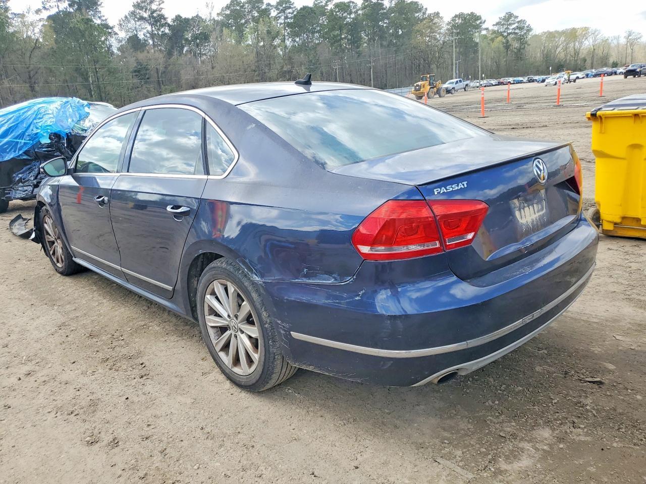 2012 Volkswagen Passat Sel - Фото 2
