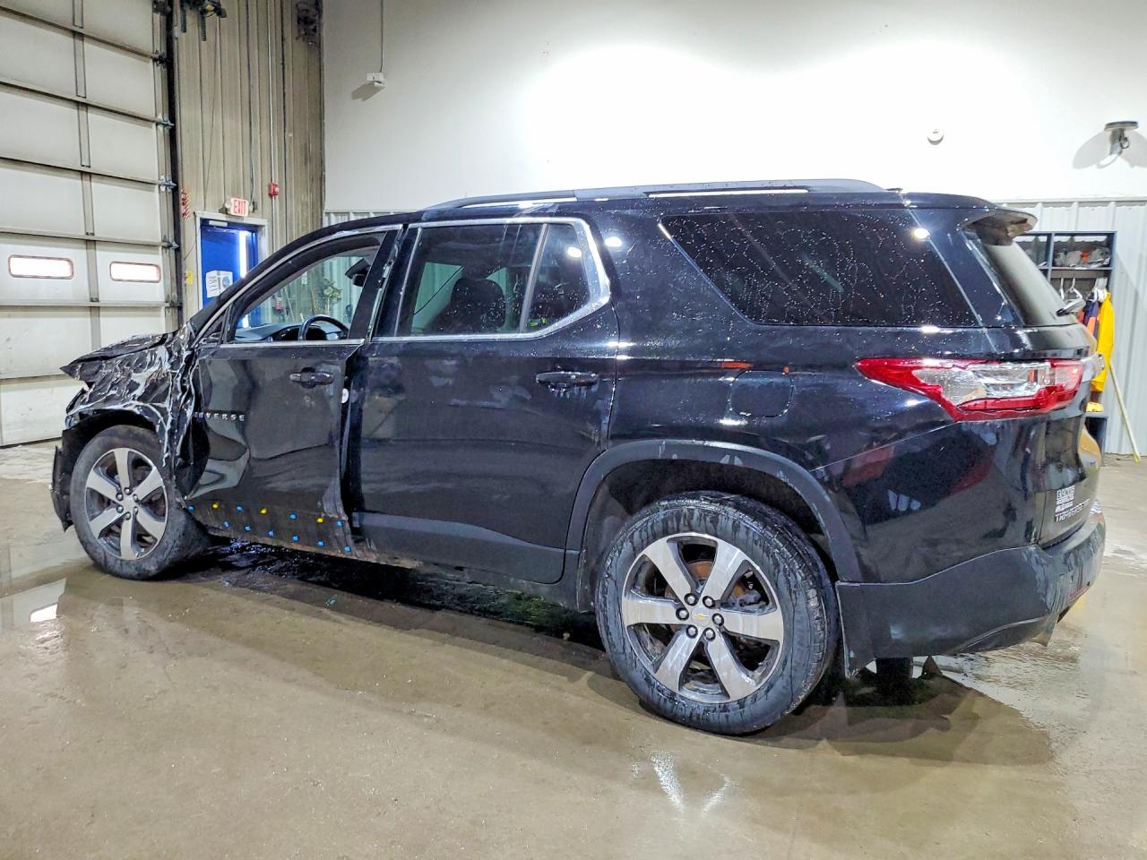 2021 Chevrolet Traverse Lt - Фото 2