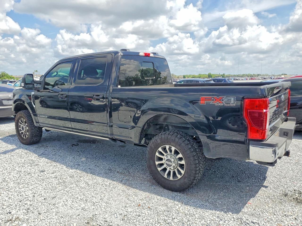 2022 Ford F250 Super Duty - Фото 2