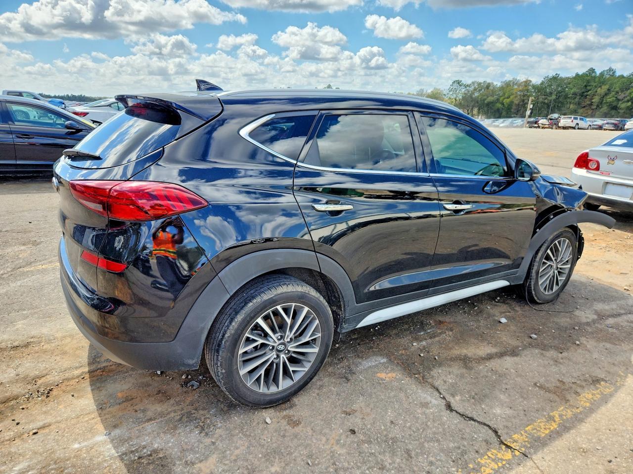2021 Hyundai Tucson Limited - Фото 3