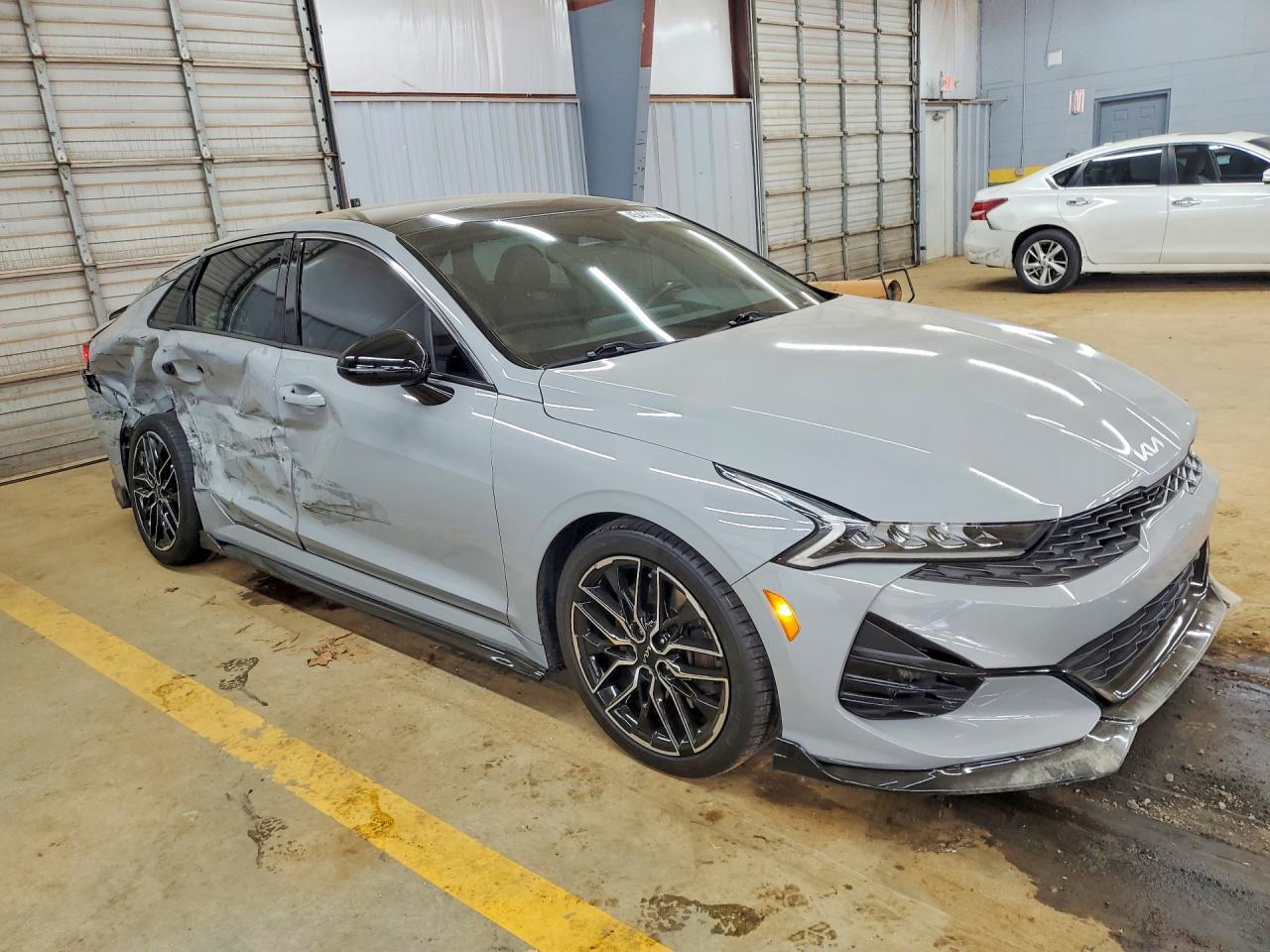 2023 Kia K5 Gt - Image 4