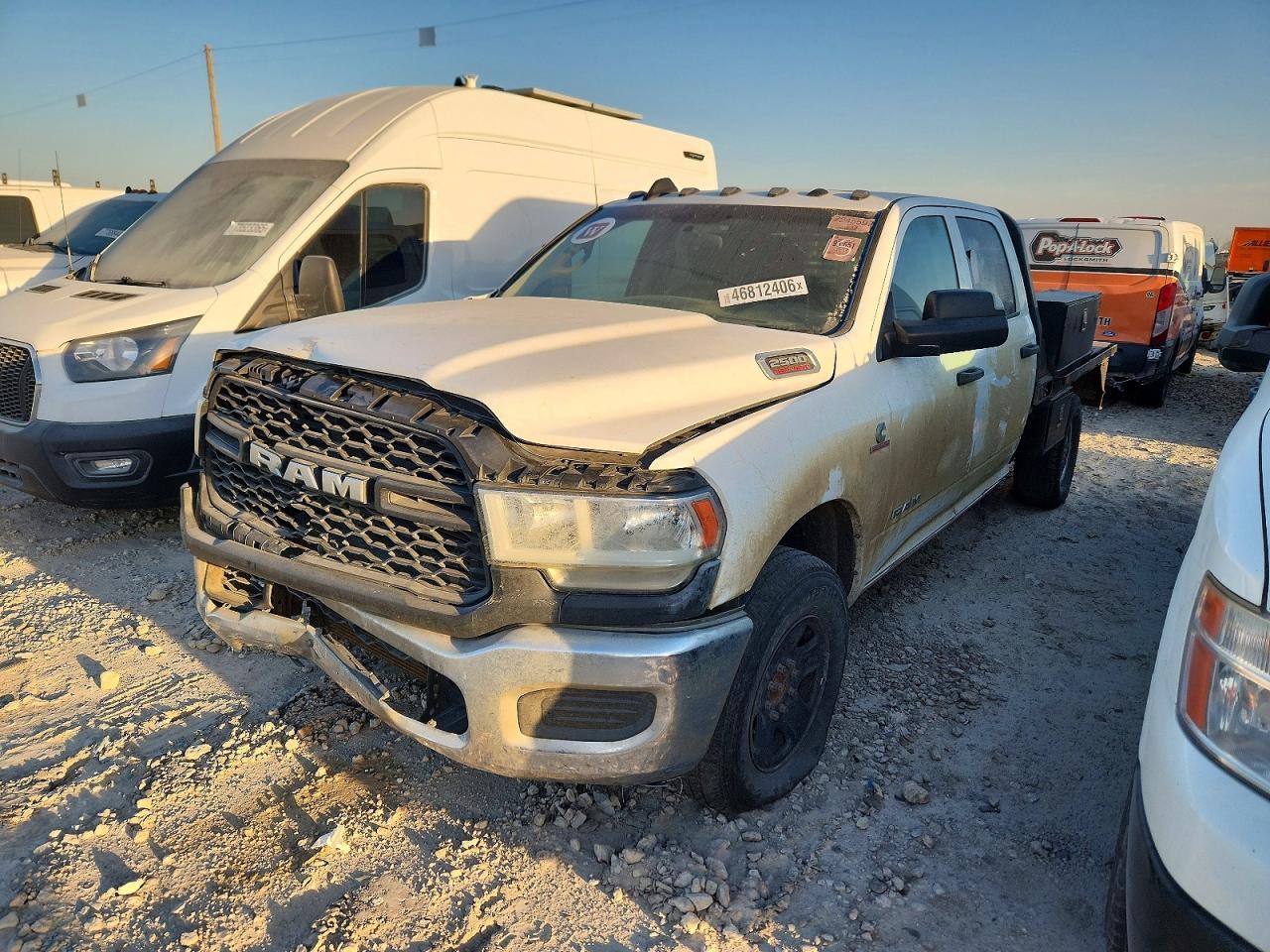 2019 Ram 2500 Tradesman Flatbed Truck - Фото 2