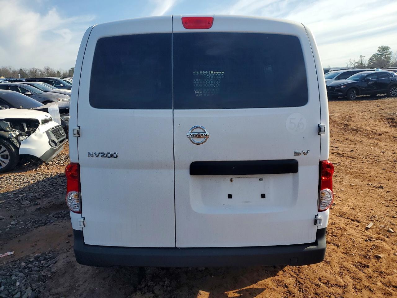 2015 Nissan Nv200 2.5S - Фото 6