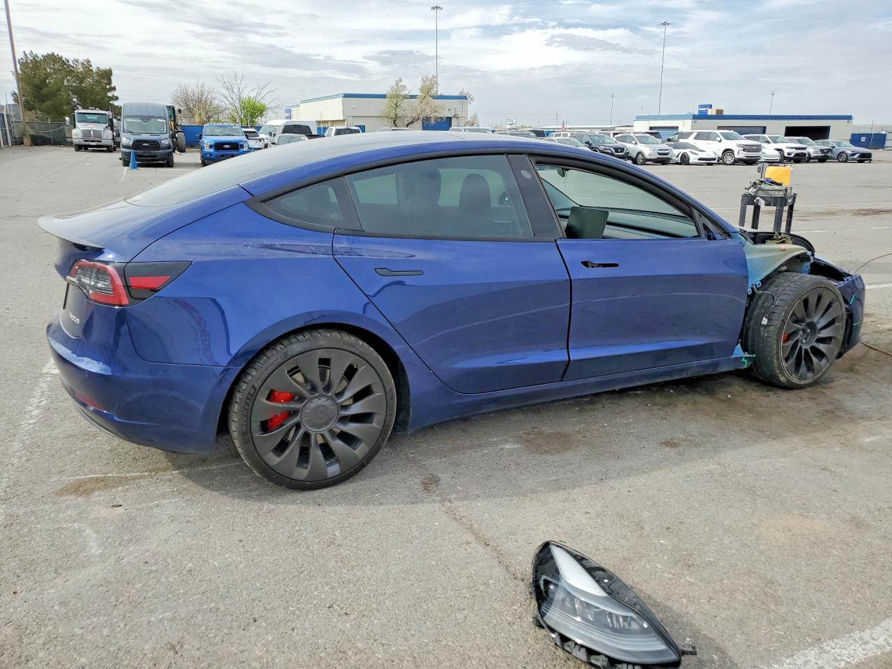 2022 Tesla Model 3 - Image 3