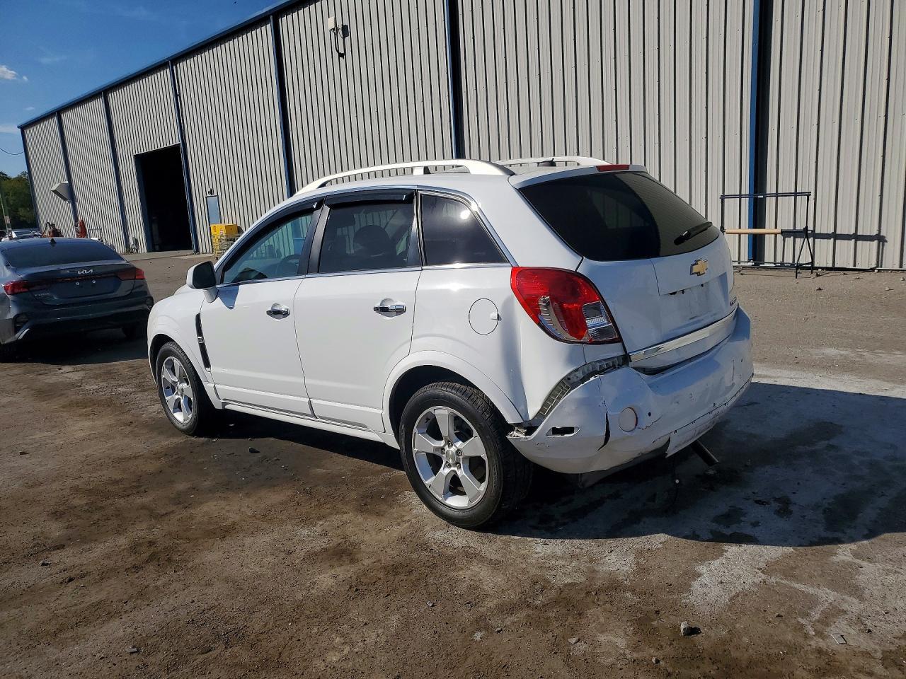 2013 Chevrolet Captiva Ltz - Image 2