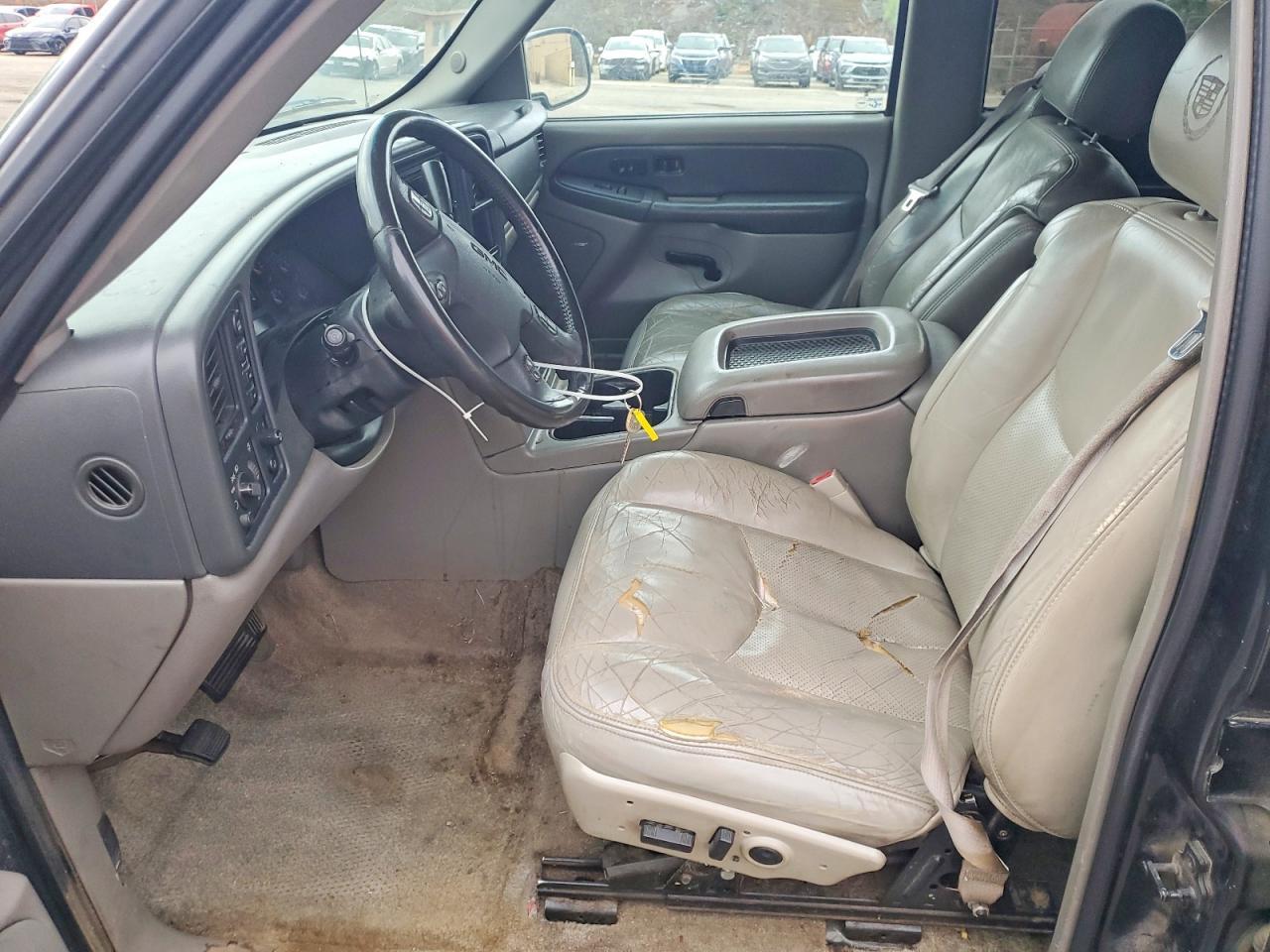 2003 GMC Yukon Xl K2500 - Image 7