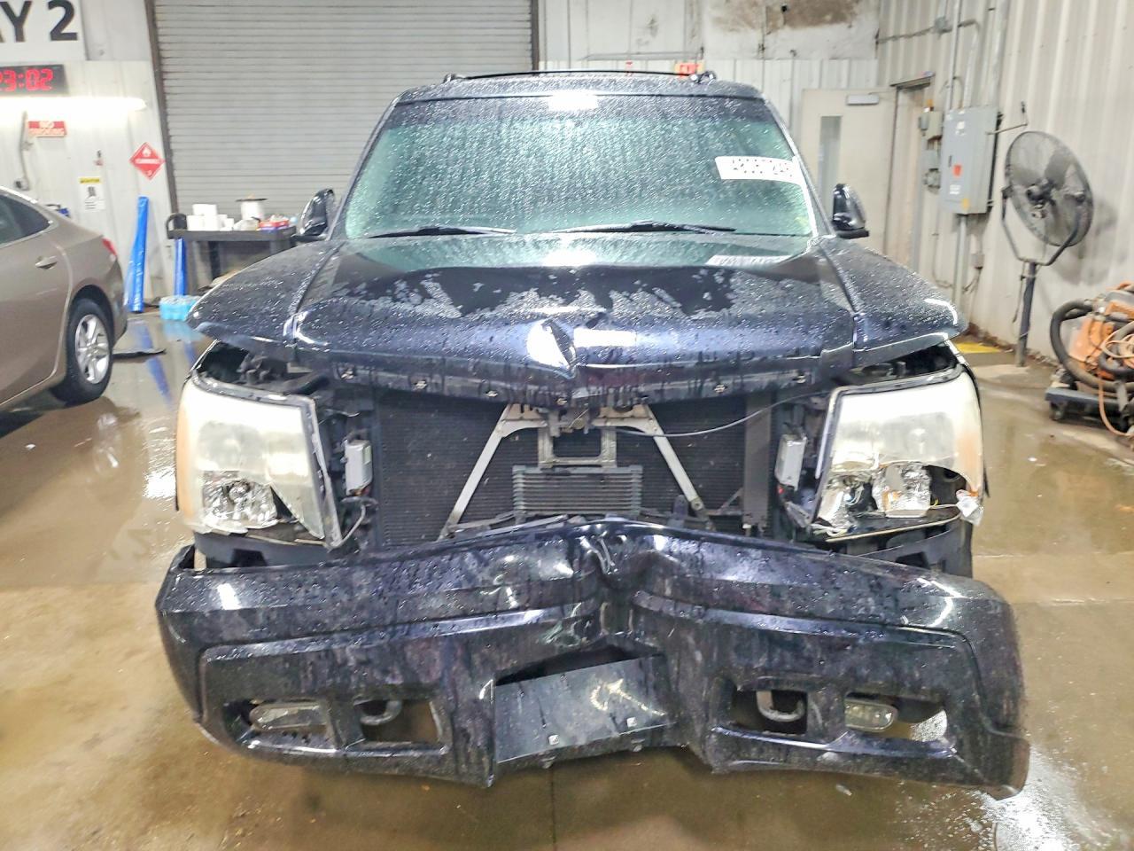 2003 Cadillac Escalade Luxury - Фото 5