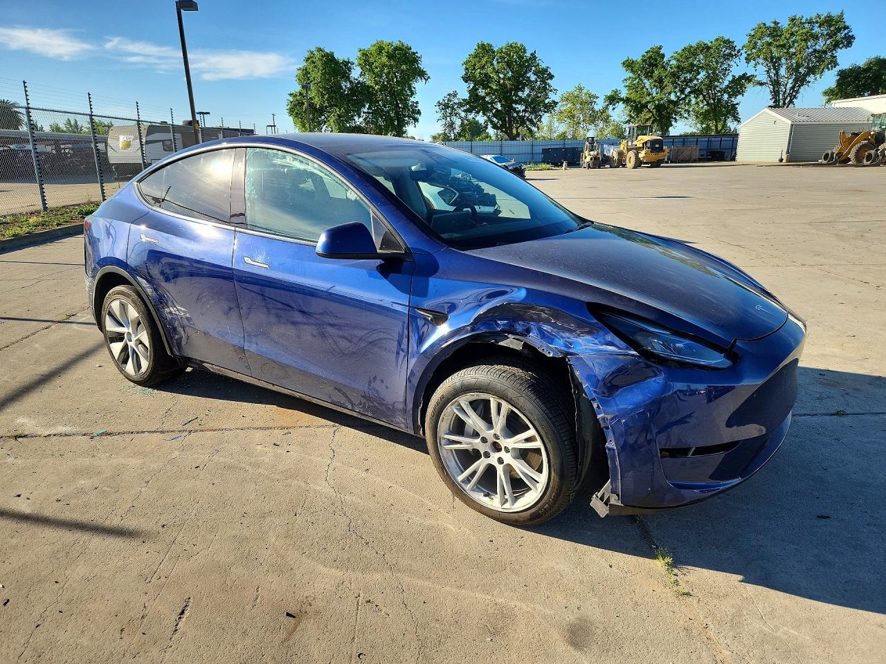 2023 Tesla Model Y - Image 4