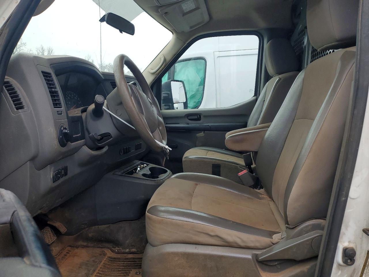 2016 Nissan Nv 2500 Utility / Service Van - Image 7