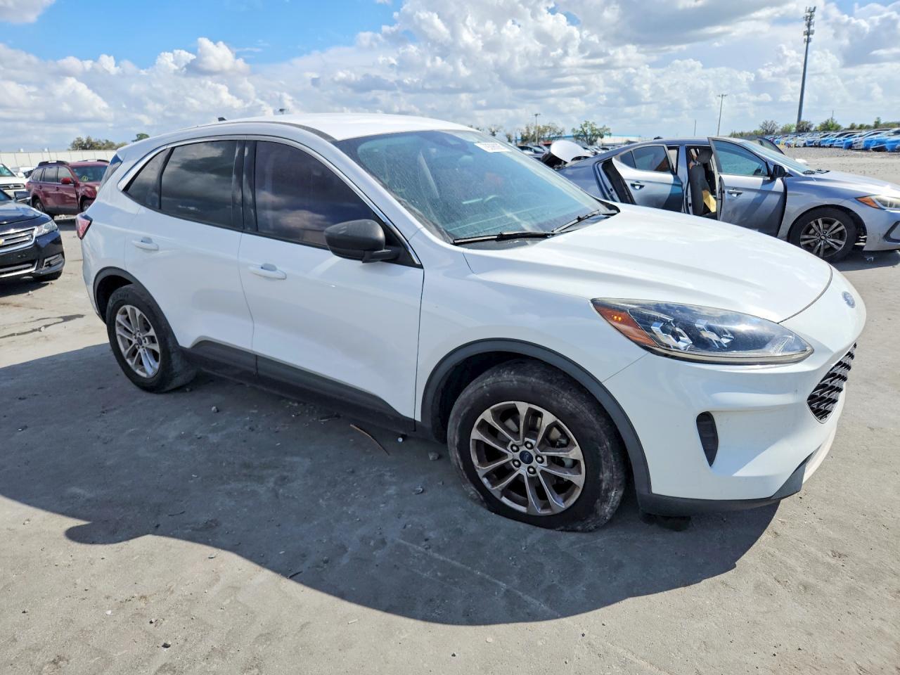 2022 Ford Escape Se - Фото 4
