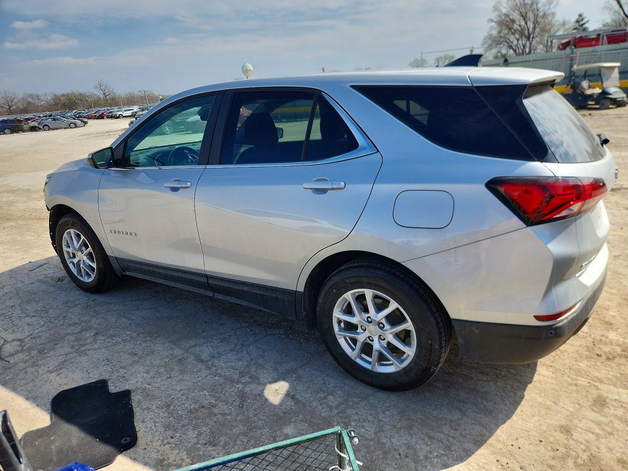 2022 Chevrolet Equinox Lt - Image 2