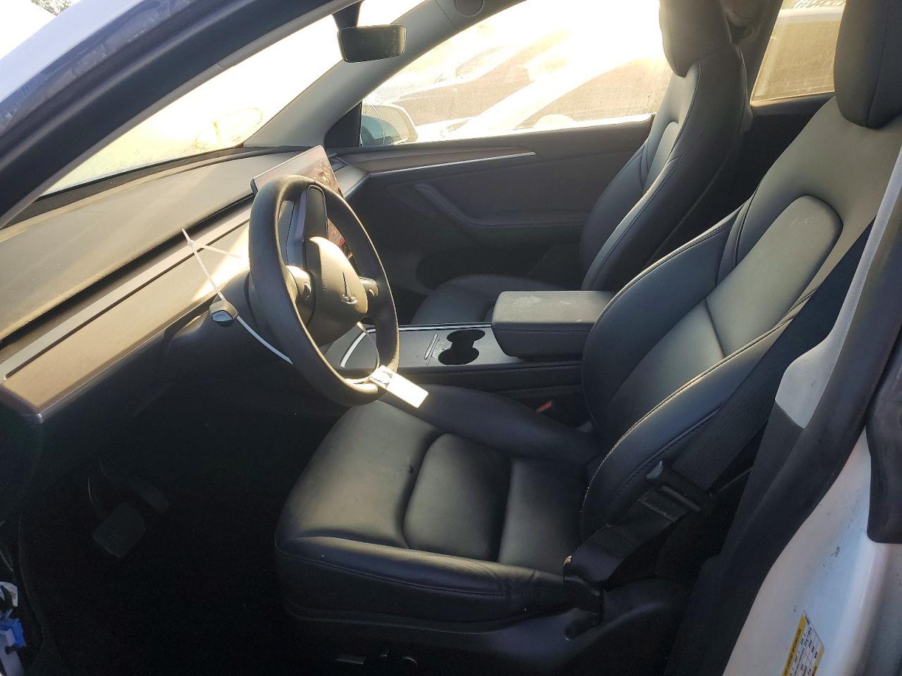 2023 Tesla Model Y - Фото 7