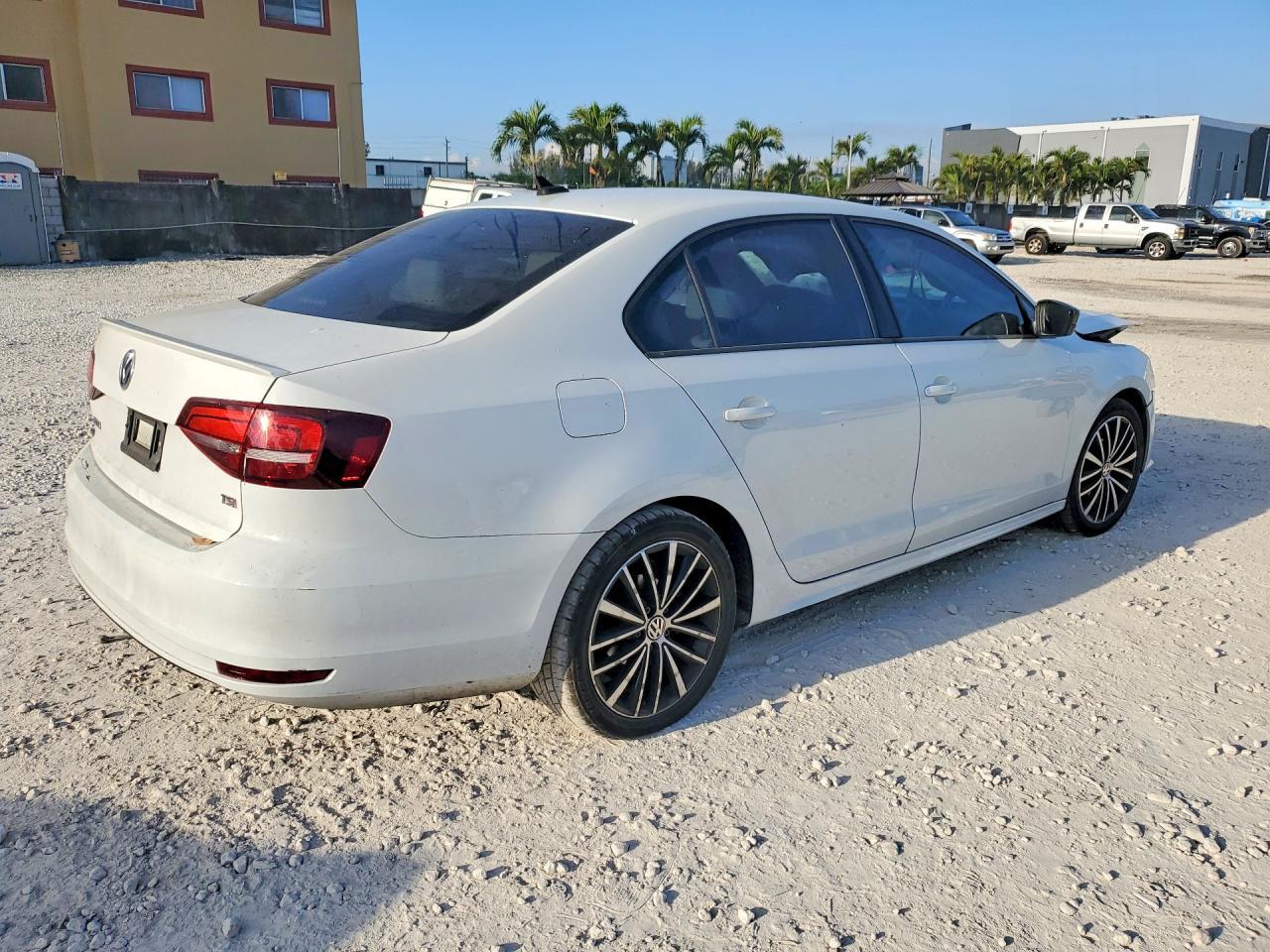 2017 Volkswagen Jetta Sport - Фото 3
