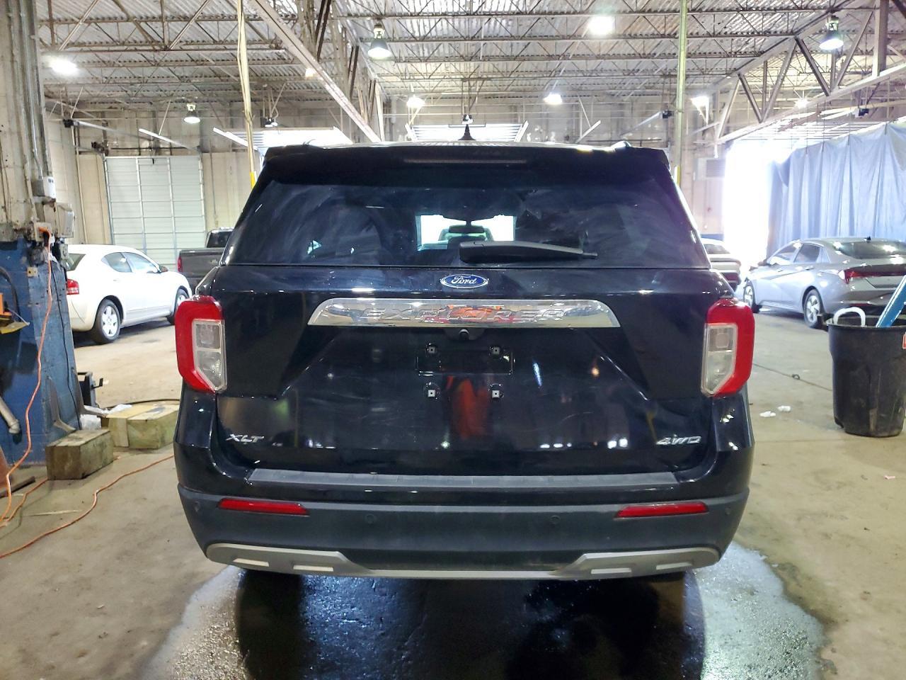 2022 Ford Explorer Xlt - Фото 6